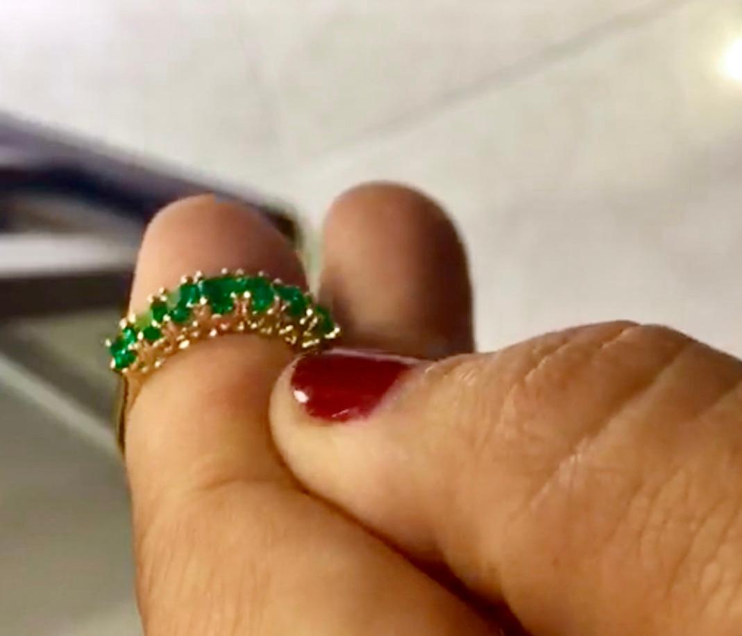 Seven Stone Colombian Natural Emerald 18 Karat Gold Ring For Sale 6