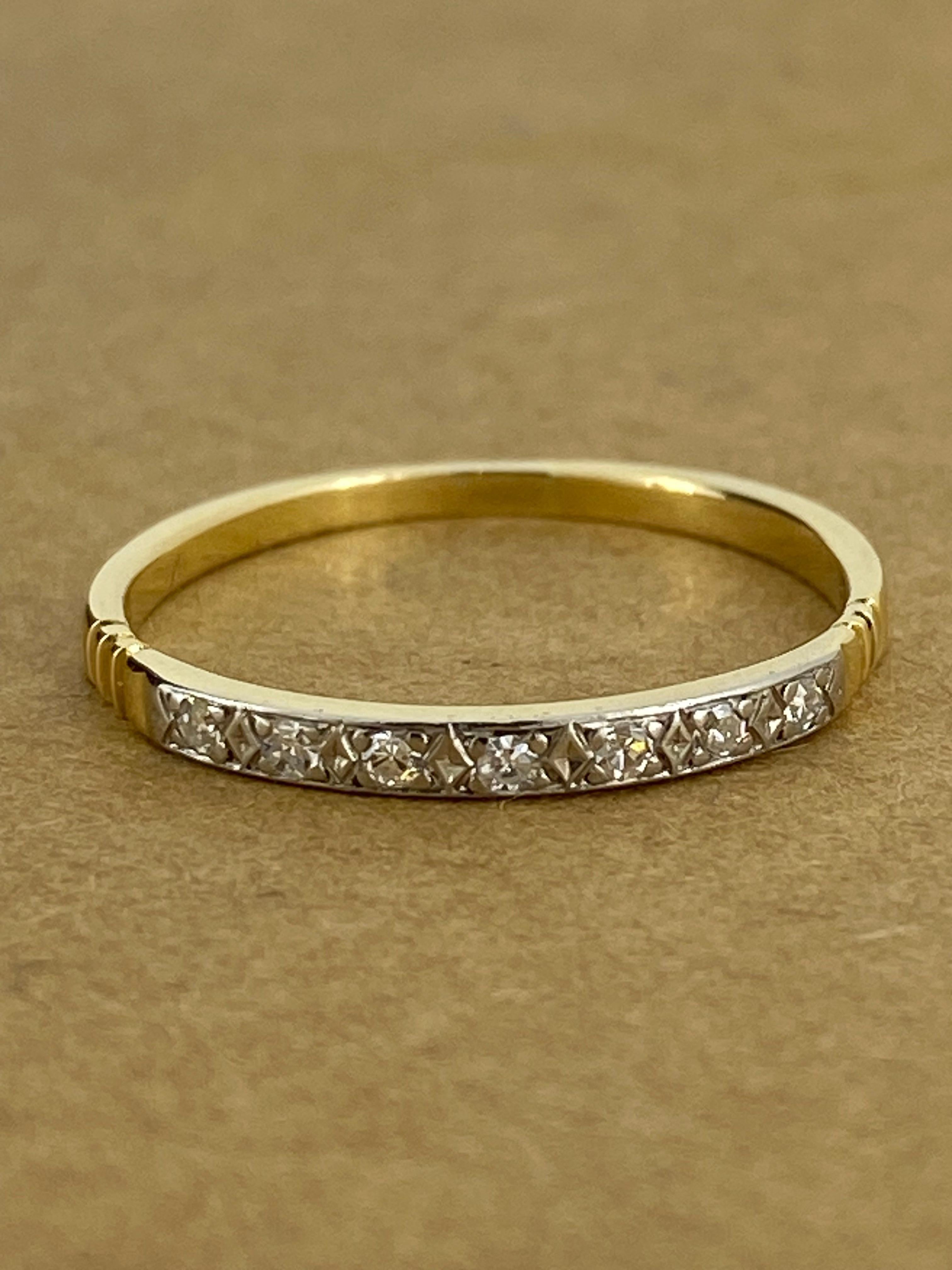 Bracelet rétro de style « Dearest » à sept pierres en or blanc et jaune 18 carats Pour femmes en vente