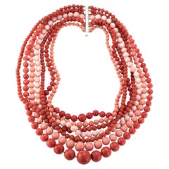Collier de perles de corail à sept brins