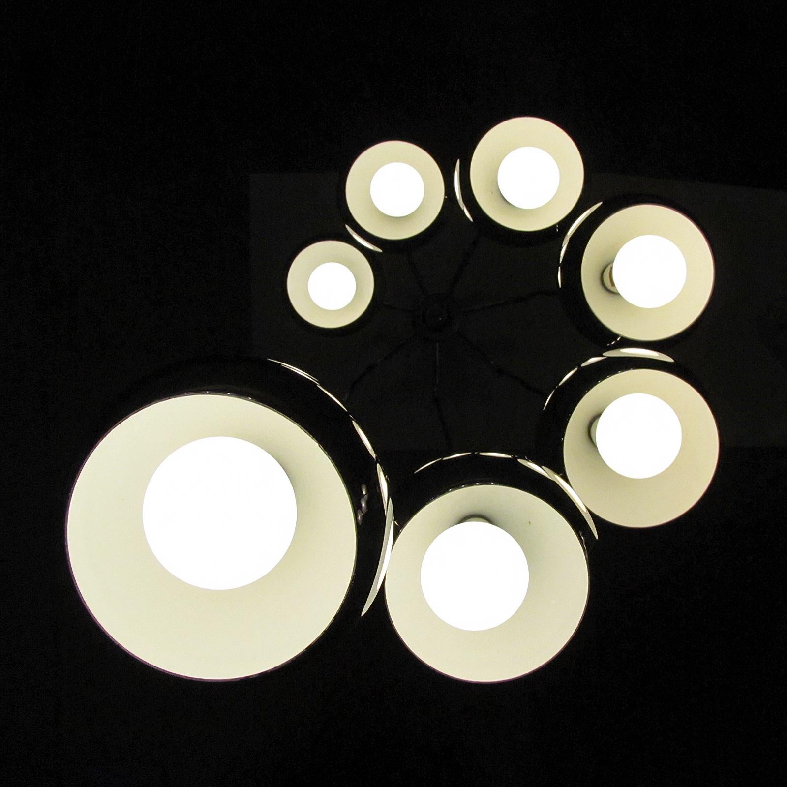 Lampadario a cascata a sette livelli, 1970 in vendita 2