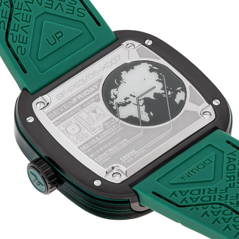 SevenFriday Watch Chromatic Carbon Green PS3/05 In New Condition For Sale In Wilmington, DE
