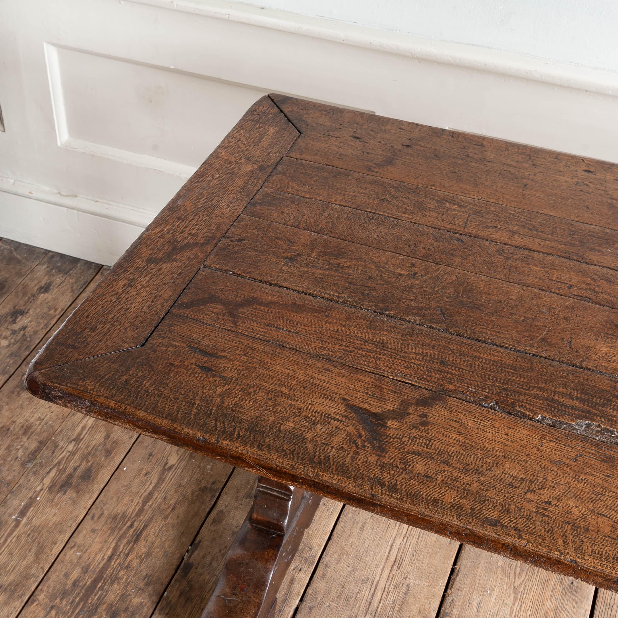 Seventeenth Century English Oak Joined Dining Table For Sale 5