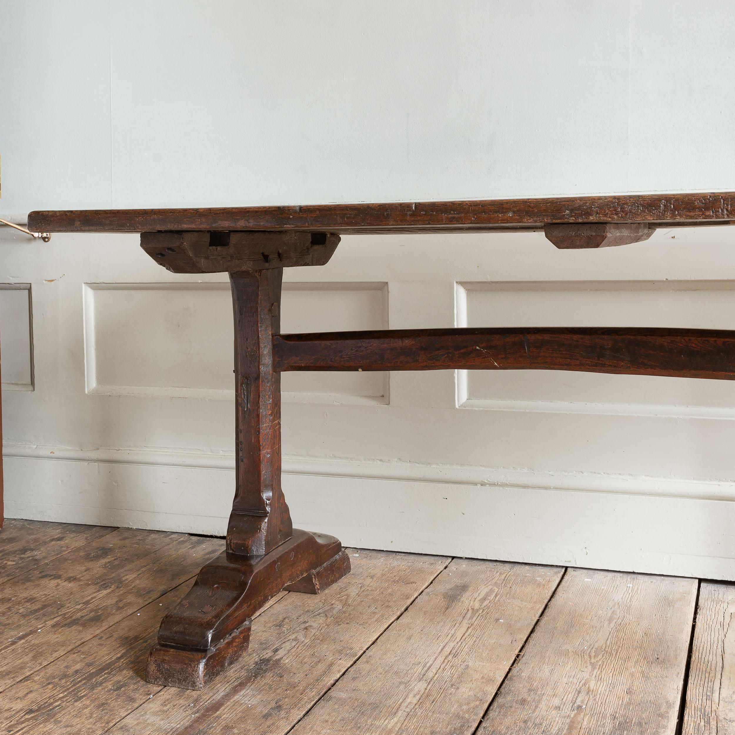 Seventeenth Century English Oak Joined Dining Table For Sale 7