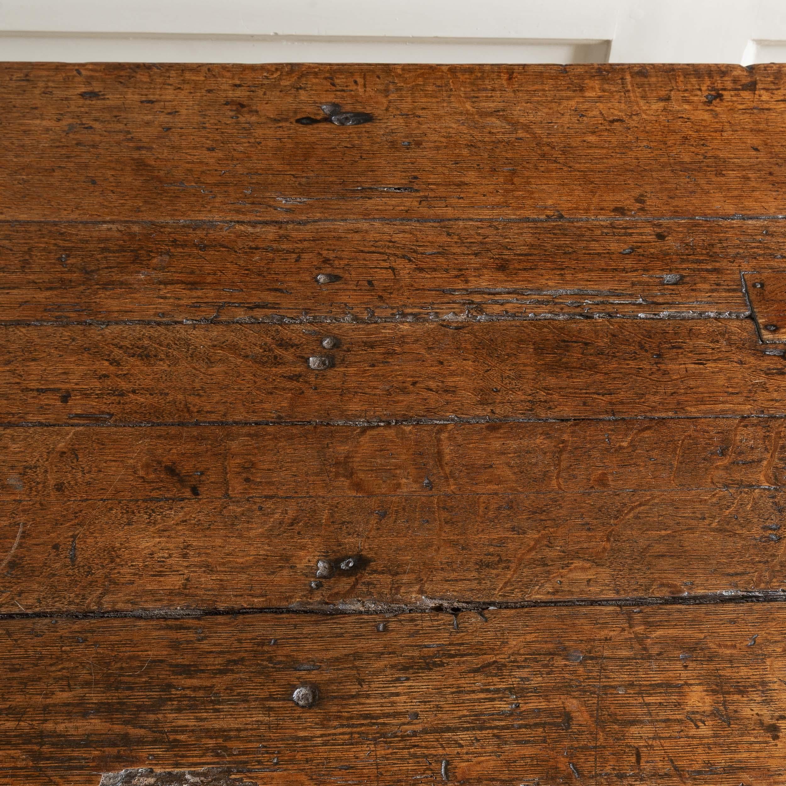 Seventeenth Century English Oak Joined Dining Table For Sale 3