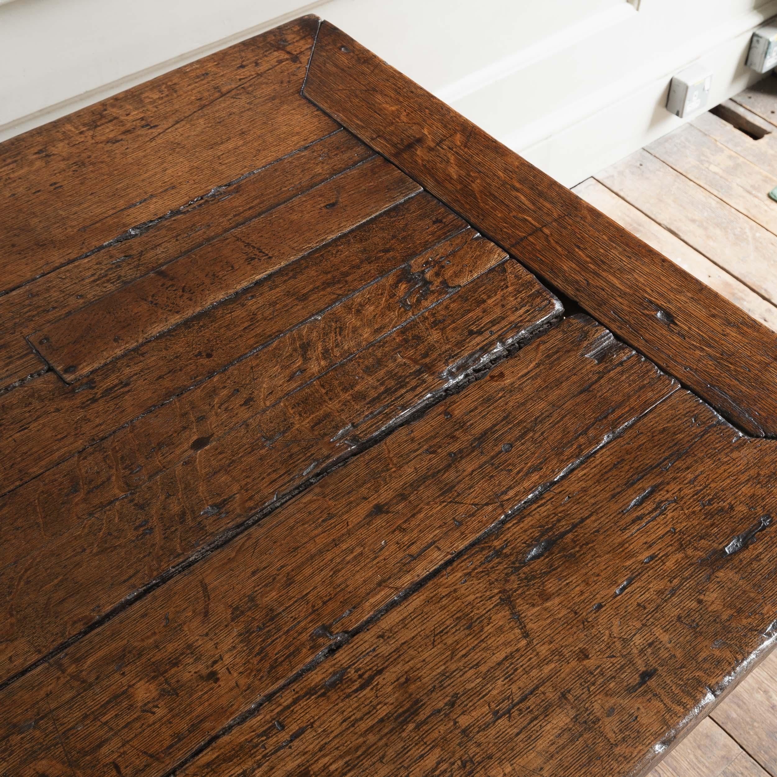 Seventeenth Century English Oak Joined Dining Table For Sale 4