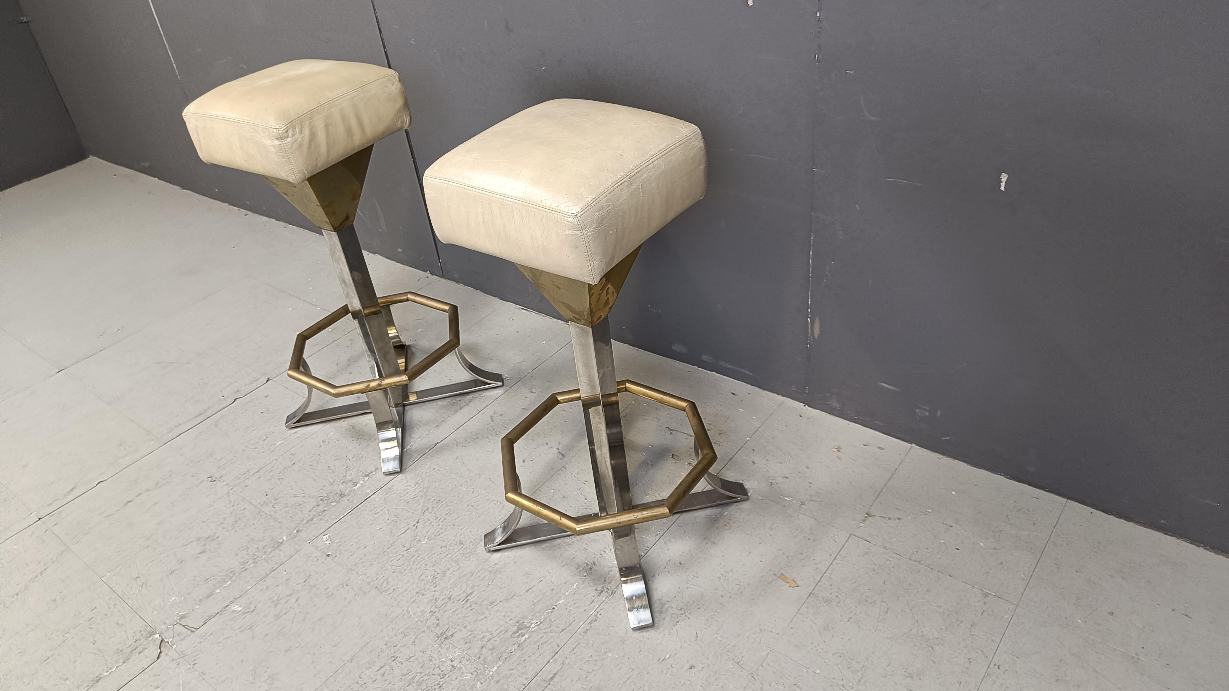 French Seventies brass and chrome bar stools, set of 2, 1970s For Sale