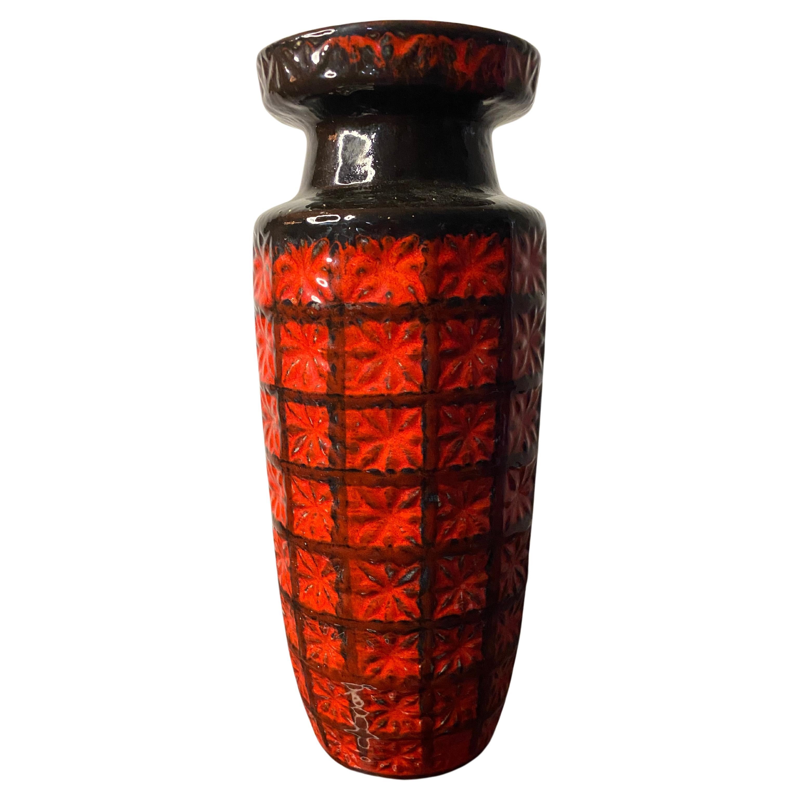 Siebziger Jahre Vase (Dekor Prisma) von Scheurich Keramik