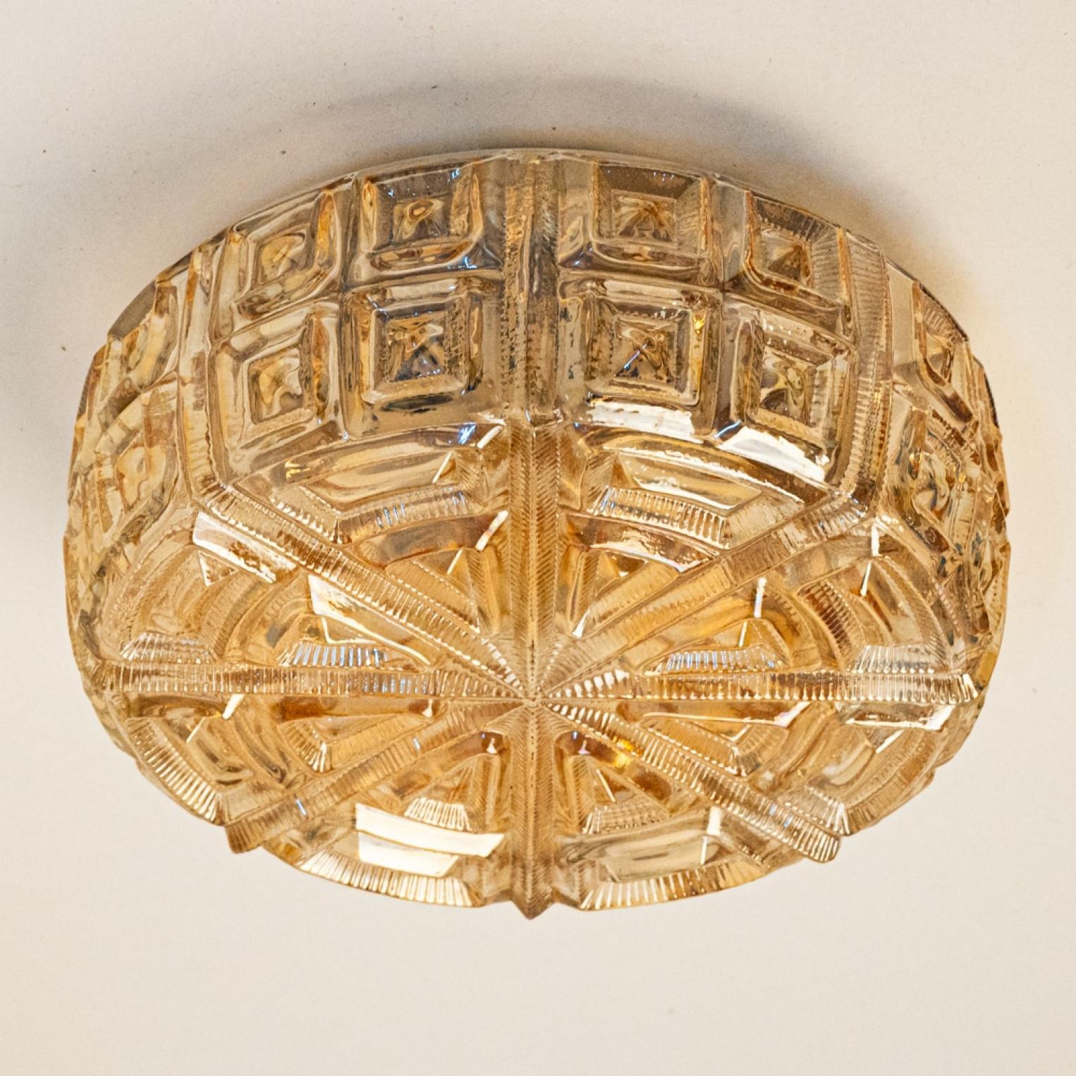 Diverse bellissime plafoniere/apparecchiature in vetro di Tynell, 1960 in vendita 3