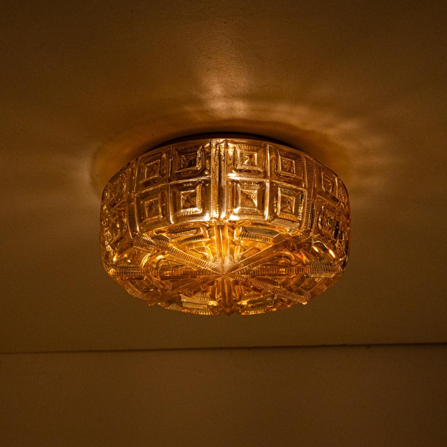Mehrere schöne Glasfassungen/Wandleuchten von Tynell, 1960 im Angebot 11