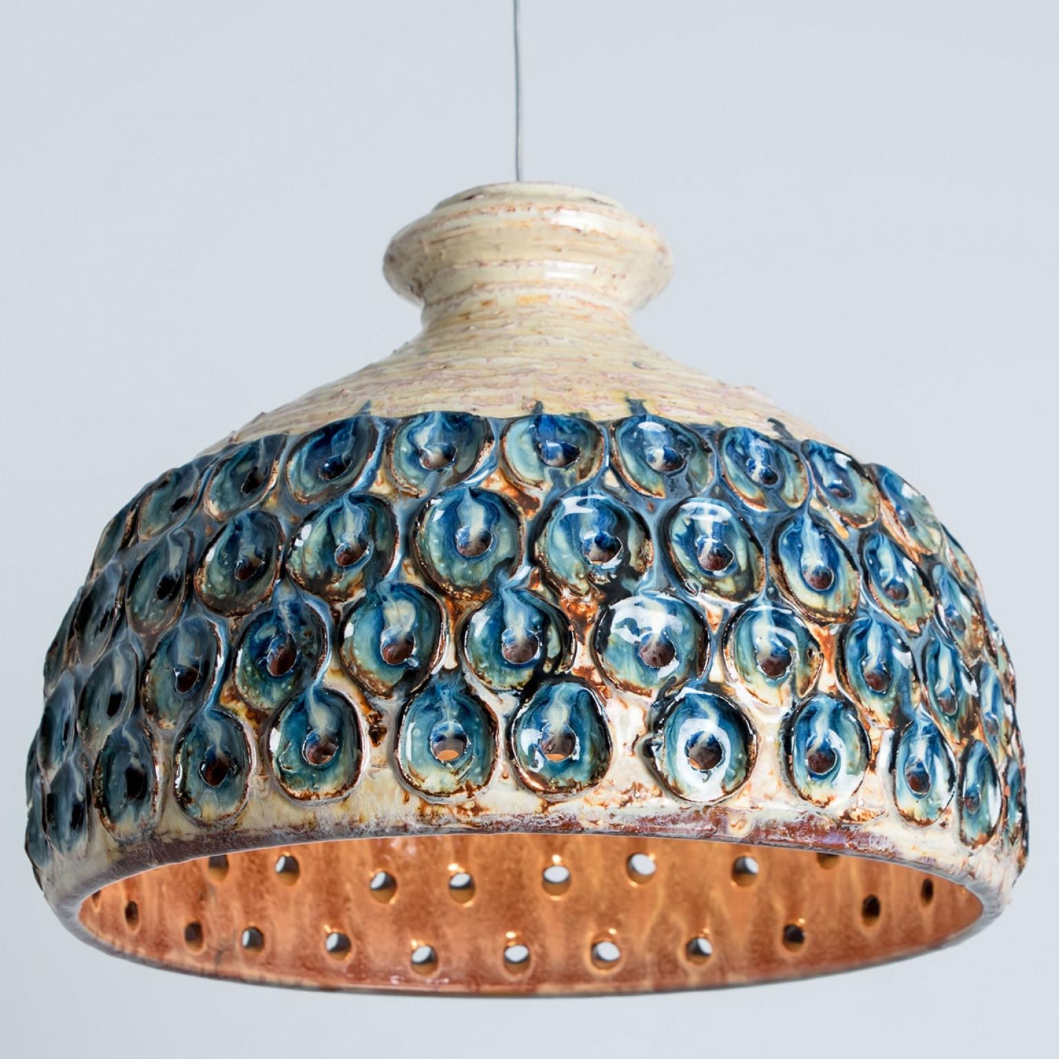 Varias lámparas colgantes de cerámica azul, Dinamarca, 1970 en venta 6