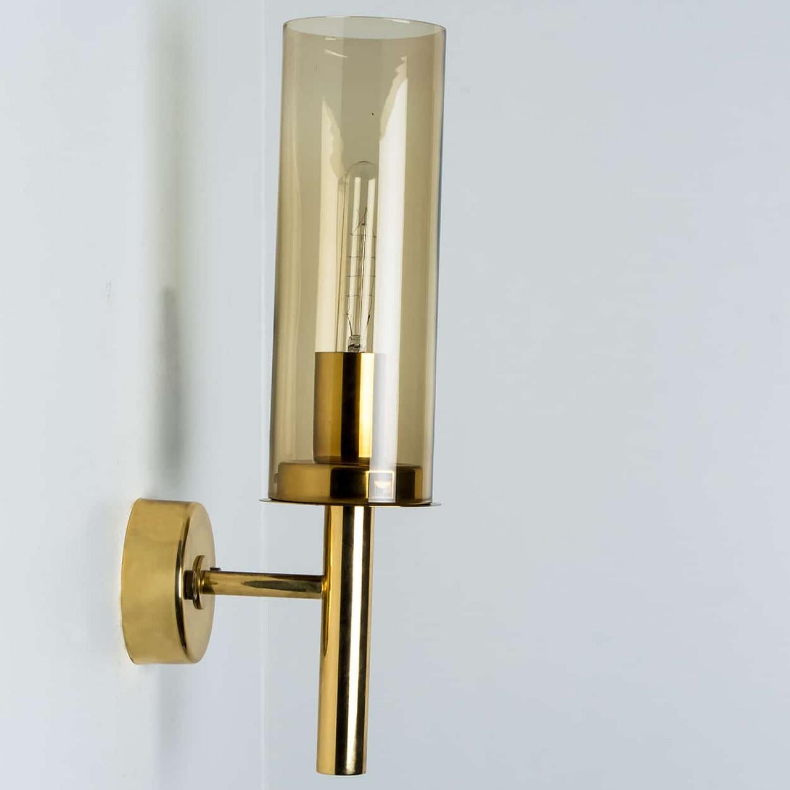 Varios apliques de latón y cristal, Hans Agne Jakobsson, 1960 en Bueno estado para la venta en Rijssen, NL