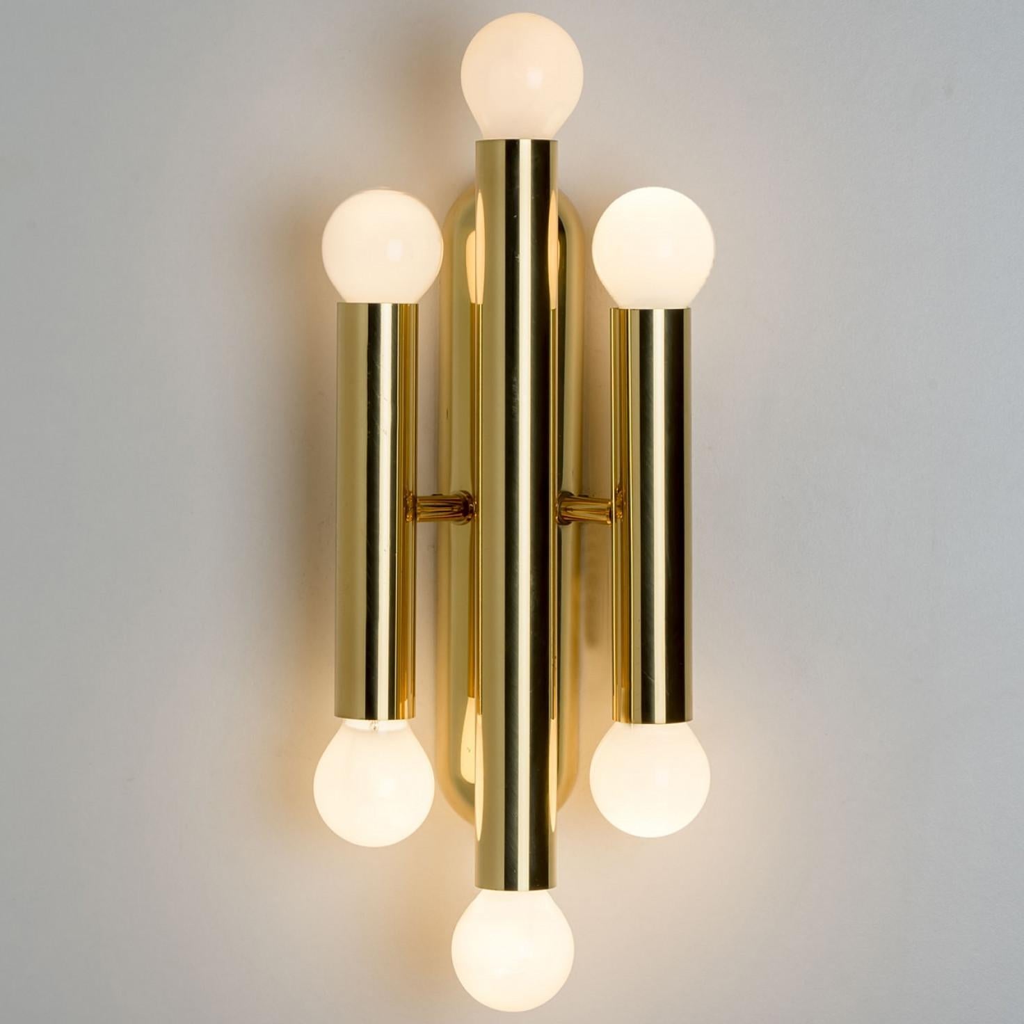 Varios apliques de latón de Sciolari Lighting, Italia Años 70 en venta 2