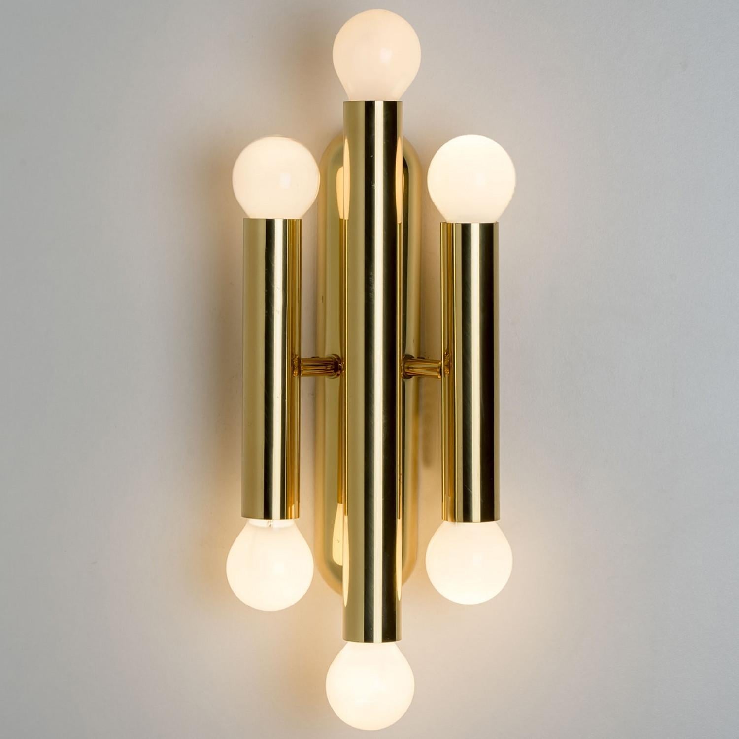 Varios apliques de latón de Sciolari Lighting, Italia Años 70 en venta 2