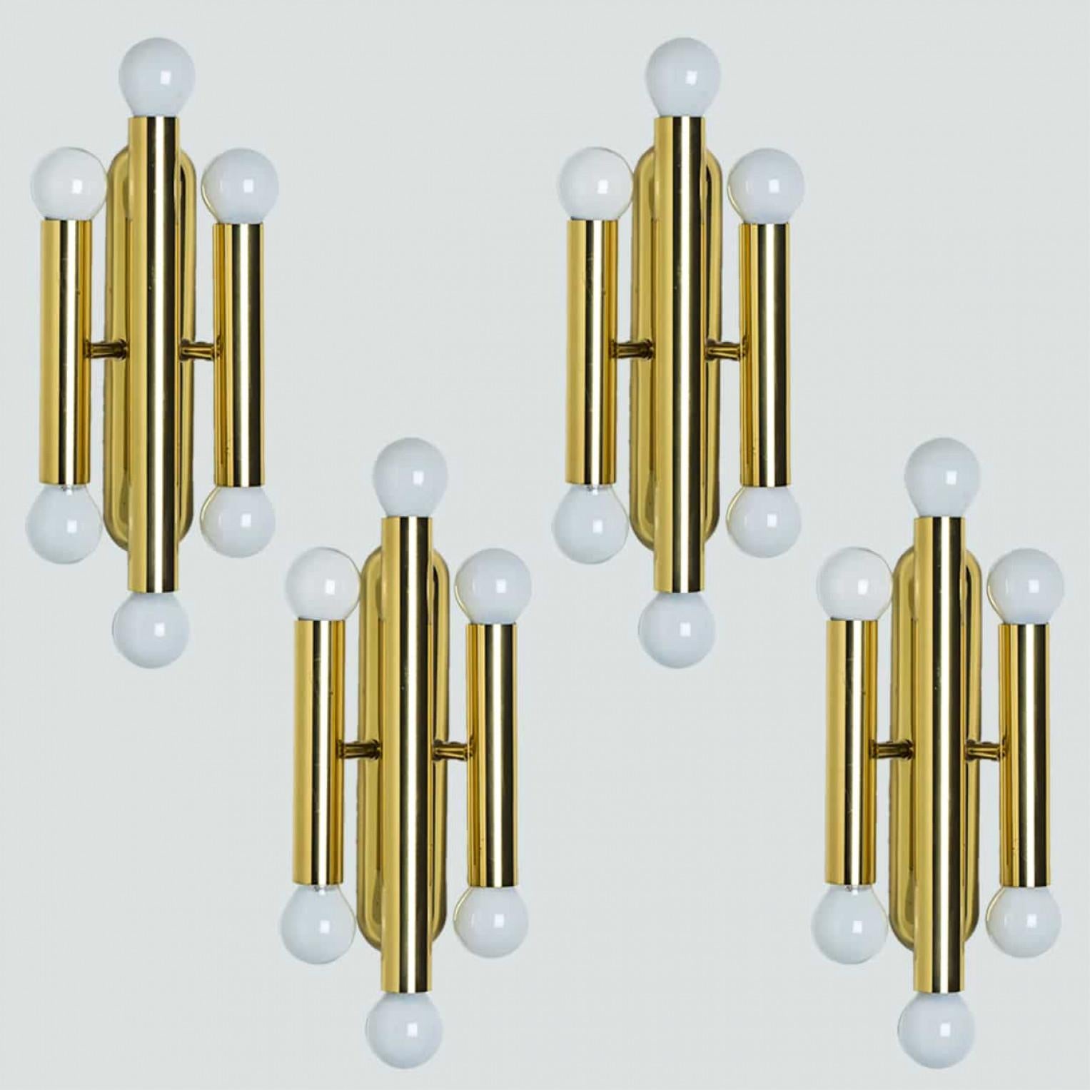 Varios apliques de latón de Sciolari Lighting, Italia Años 70 en venta 6