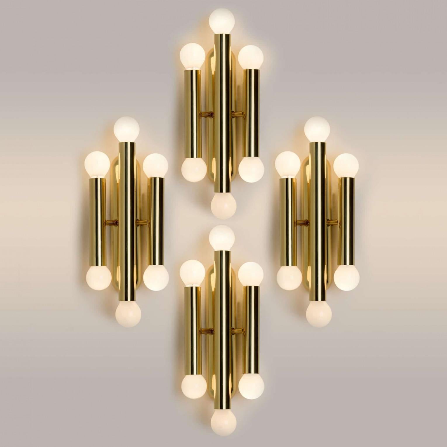 Varios apliques de latón de Sciolari Lighting, Italia Años 70 Moderno en venta