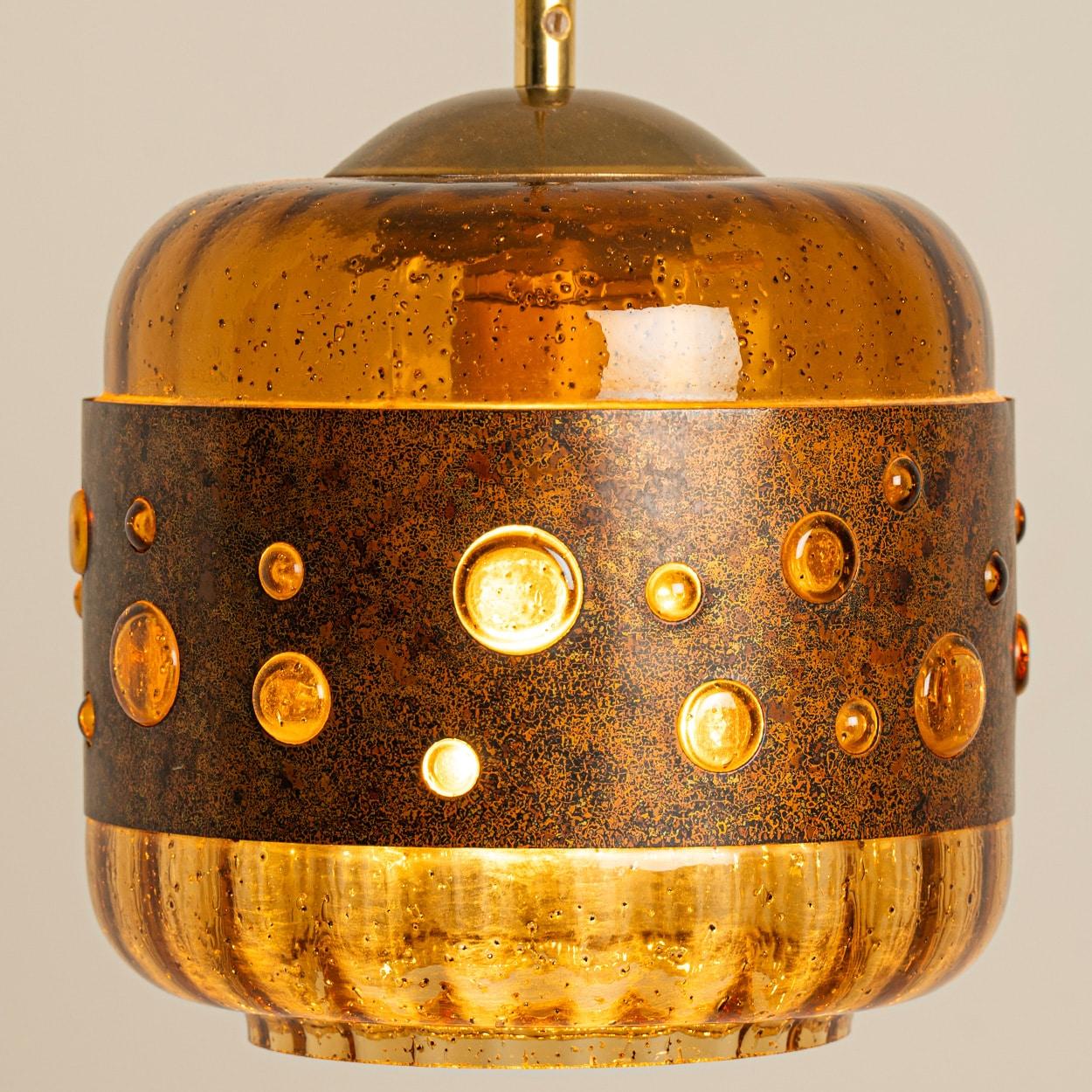 Several Brutalist Copper Glass Pendant Lamp in the style of Nanny Still, 1960 en venta 5