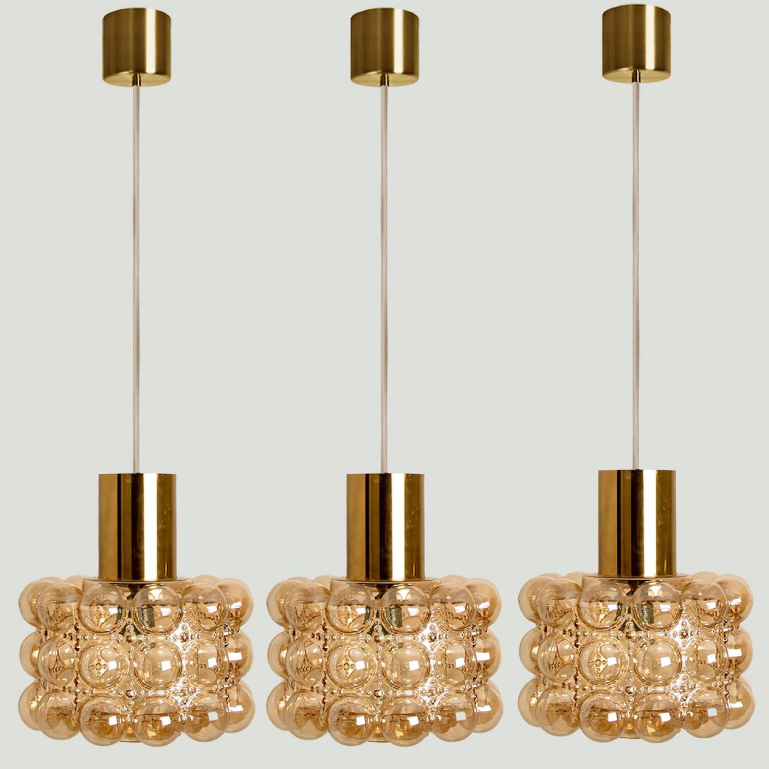 Mid-Century moderno Several Bubble Glass Pendant Lamps by Helena Tynell, 1960 in vendita