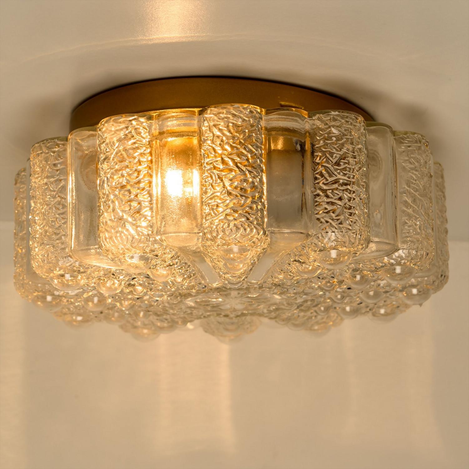 Plusieurs Lights/Flushs en verre bullé dans le style de Tynell, 1960 en vente 4