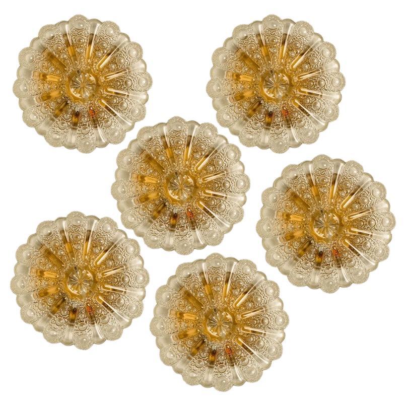 Plusieurs Lights/Flushs en verre bullé dans le style de Tynell, 1960 en vente