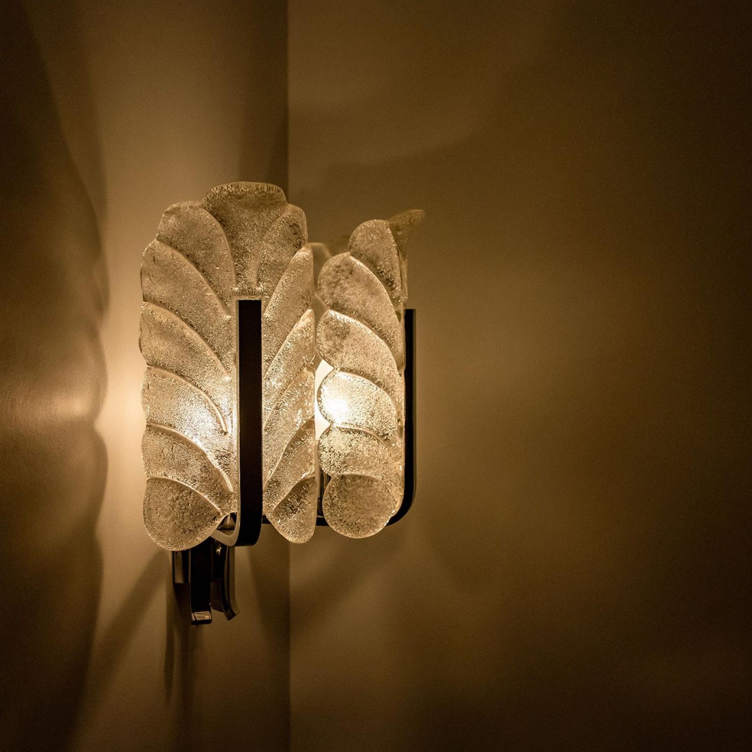 Diverse lampade da parete cromate con foglie di vetro di Carl Fagerlund di Orrefors, anni '60 in vendita 6