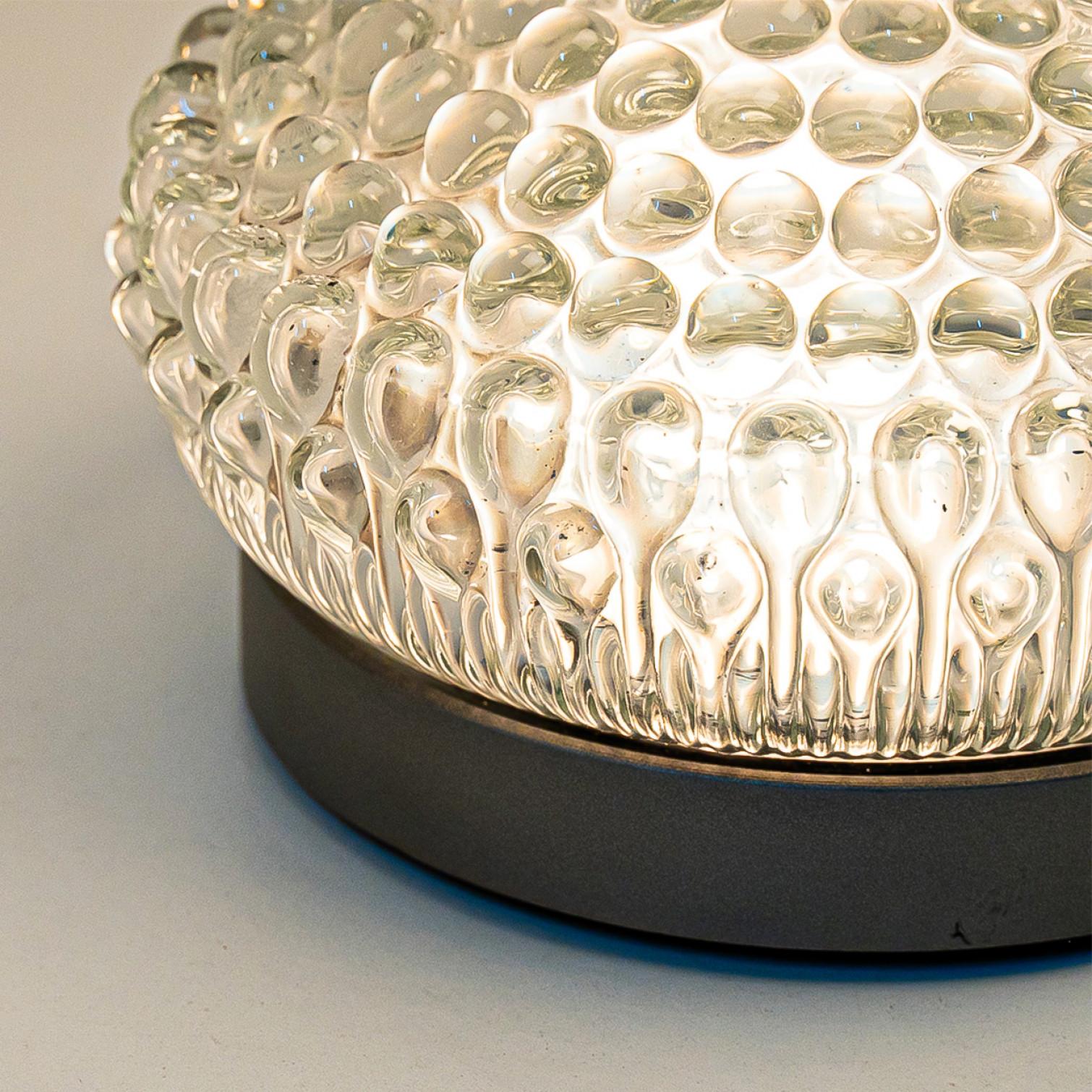 Diverse lampade da parete circolari in vetro di Helena Tynell, 1970 in vendita 2