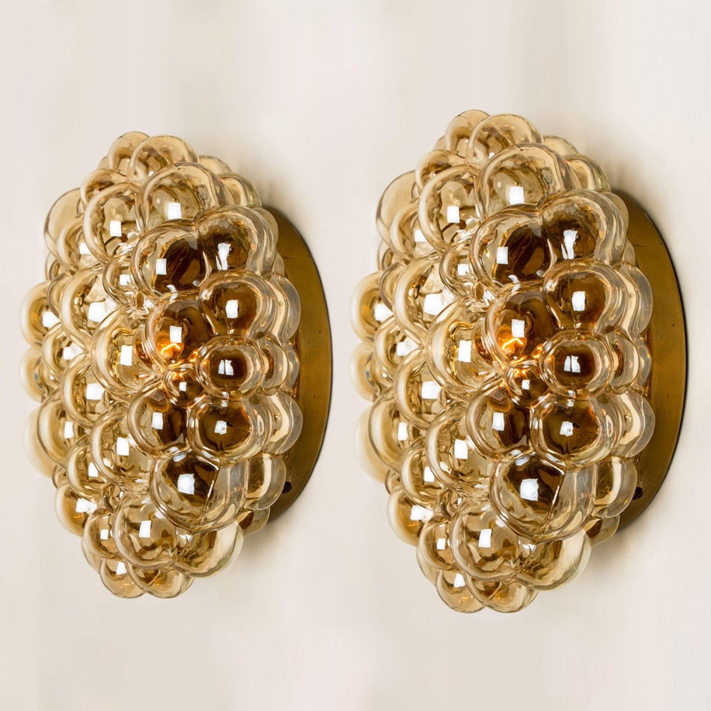 20th Century Several Clear Round Bubble Glass Wall Lights by Helena Tynell, Germany 1970 For Sale