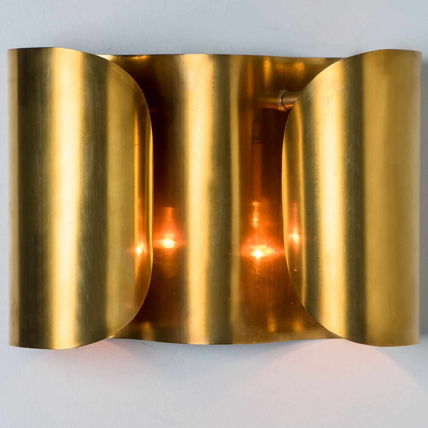 Several Curved Brass Wall Lights, 1970s For Sale 3