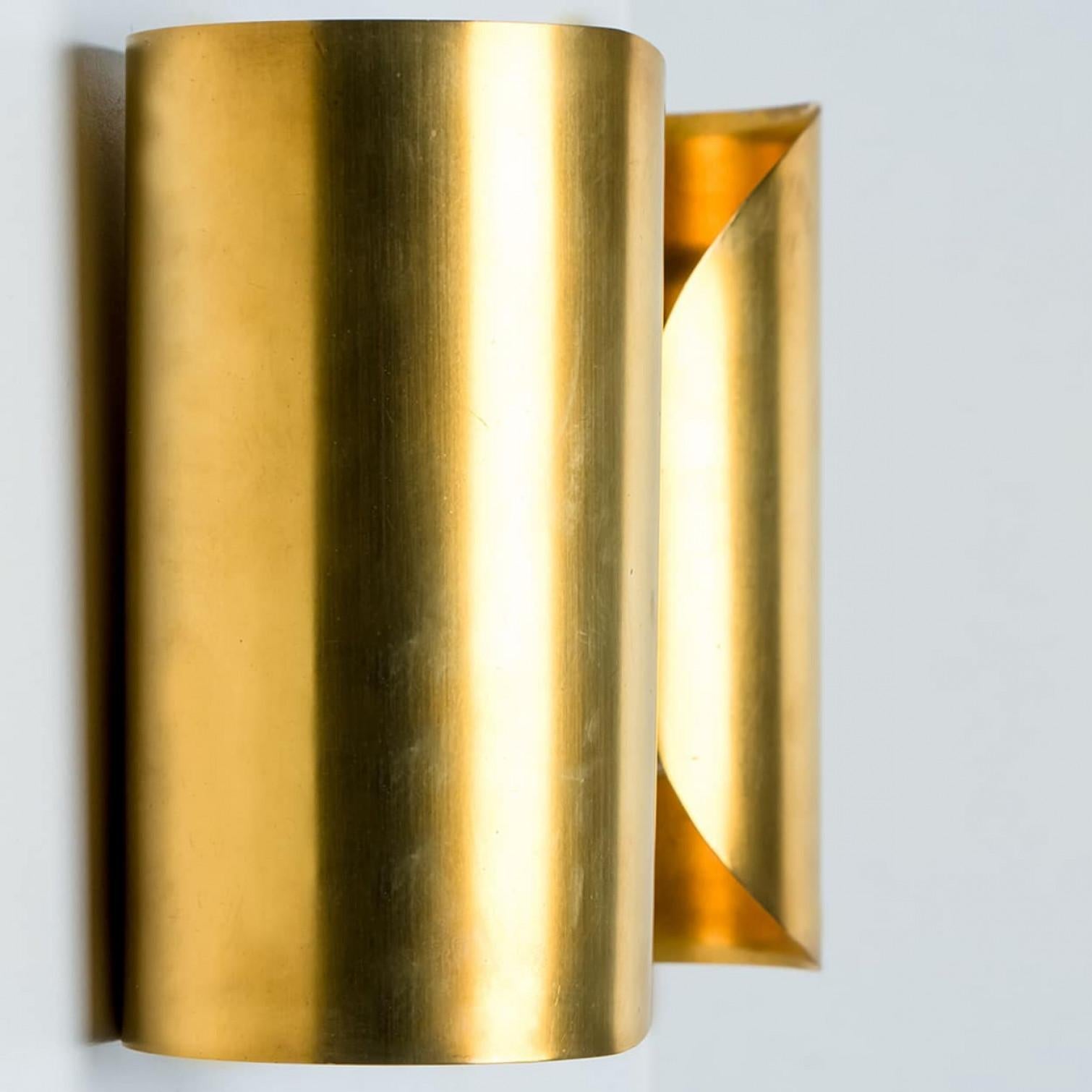 Several Curved Brass Wall Lights, 1970s For Sale 4