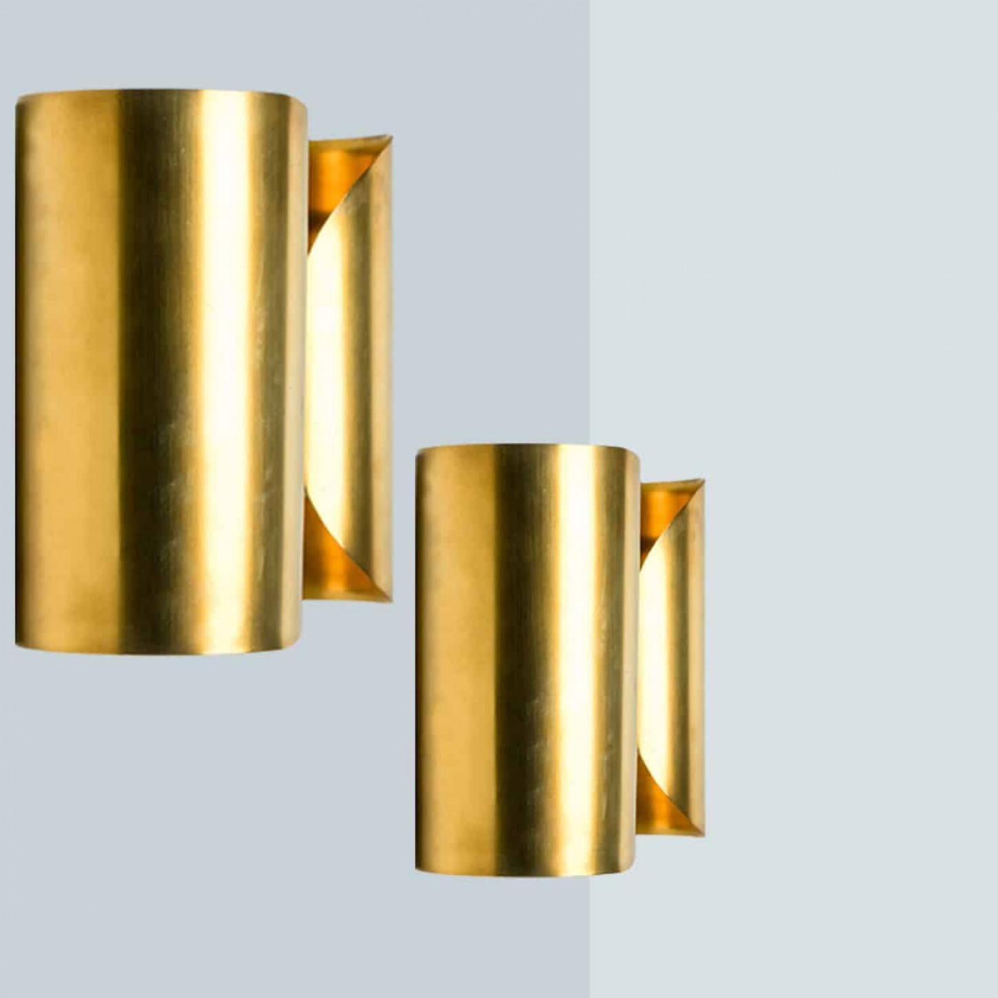 Several Curved Brass Wall Lights, 1970s For Sale 9