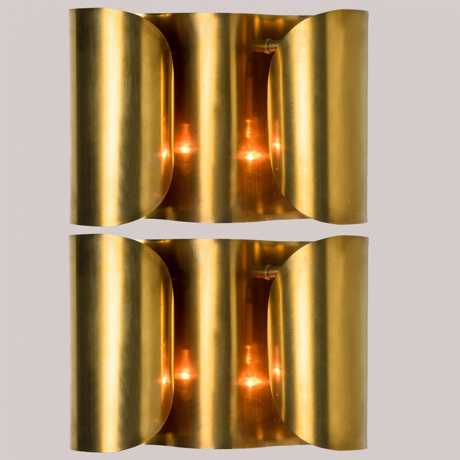 Several Curved Brass Wall Lights, 1970s For Sale 13