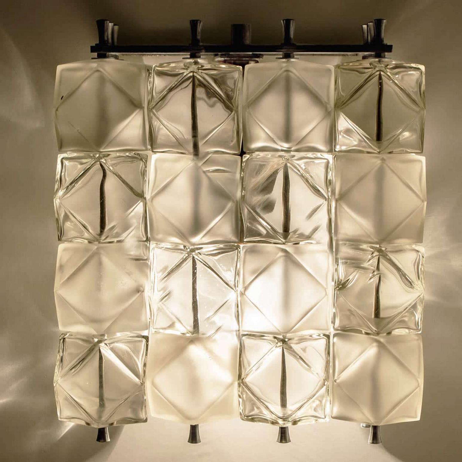 Several  Filvem Voghera Crystal and Nickel Plated Wall Lamps en venta 2