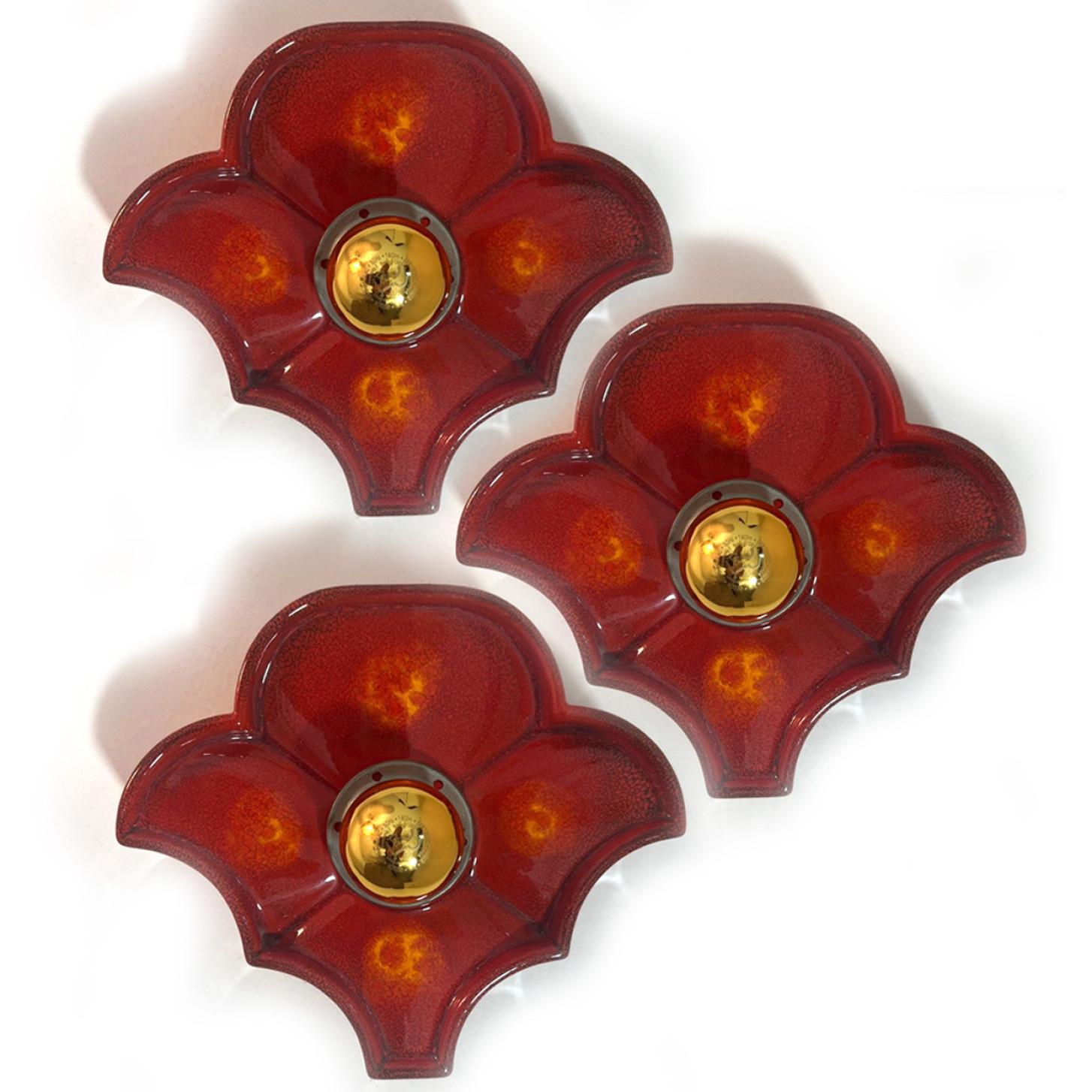 Plusieurs appliques murales en céramique rouge à fleurs de Hustadt Keramik, Allemagne, 1970 en vente 5