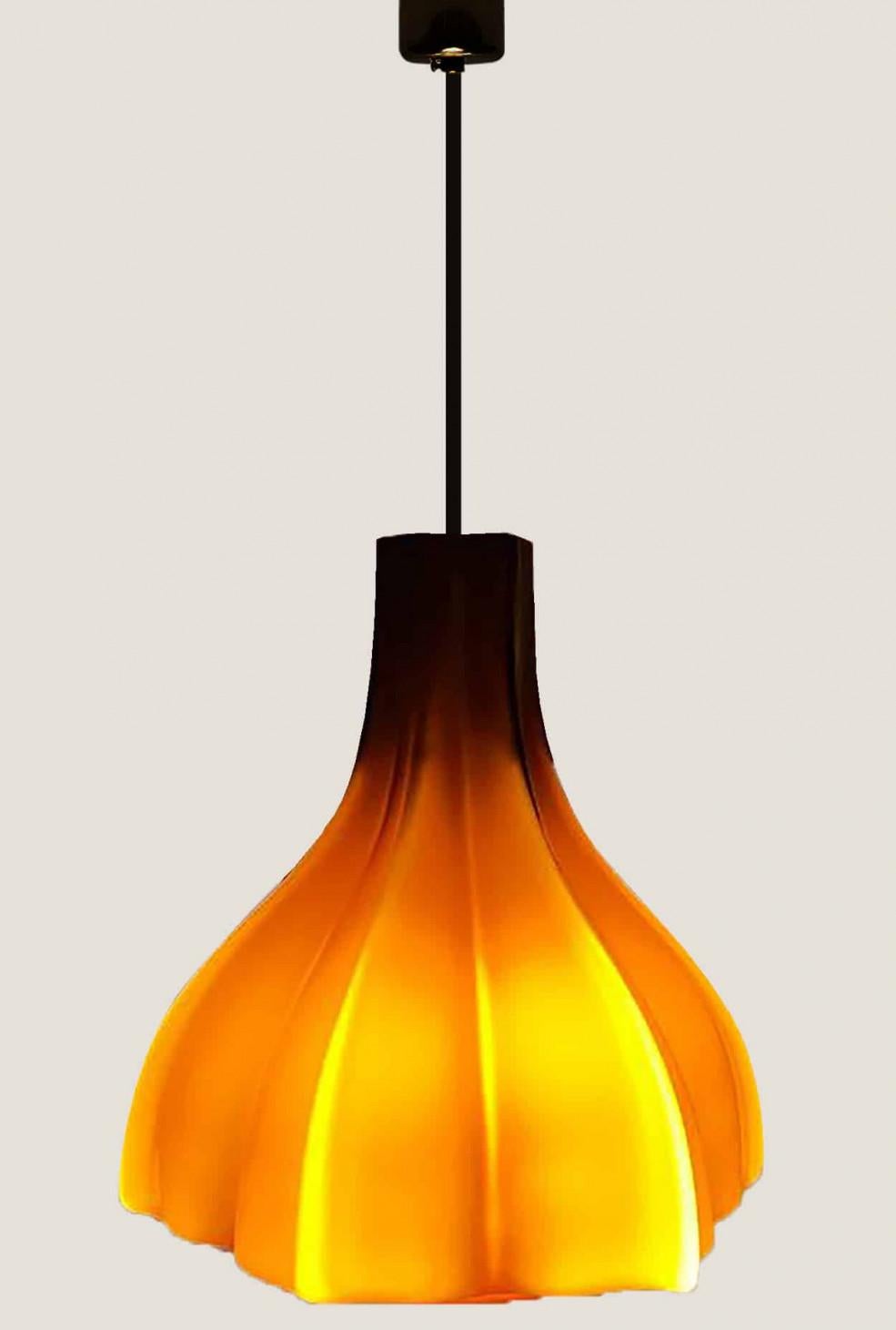 Plusieurs pendentifs en verre opaque marron en forme de fleur, Peill Putzler, 1970 en vente 9