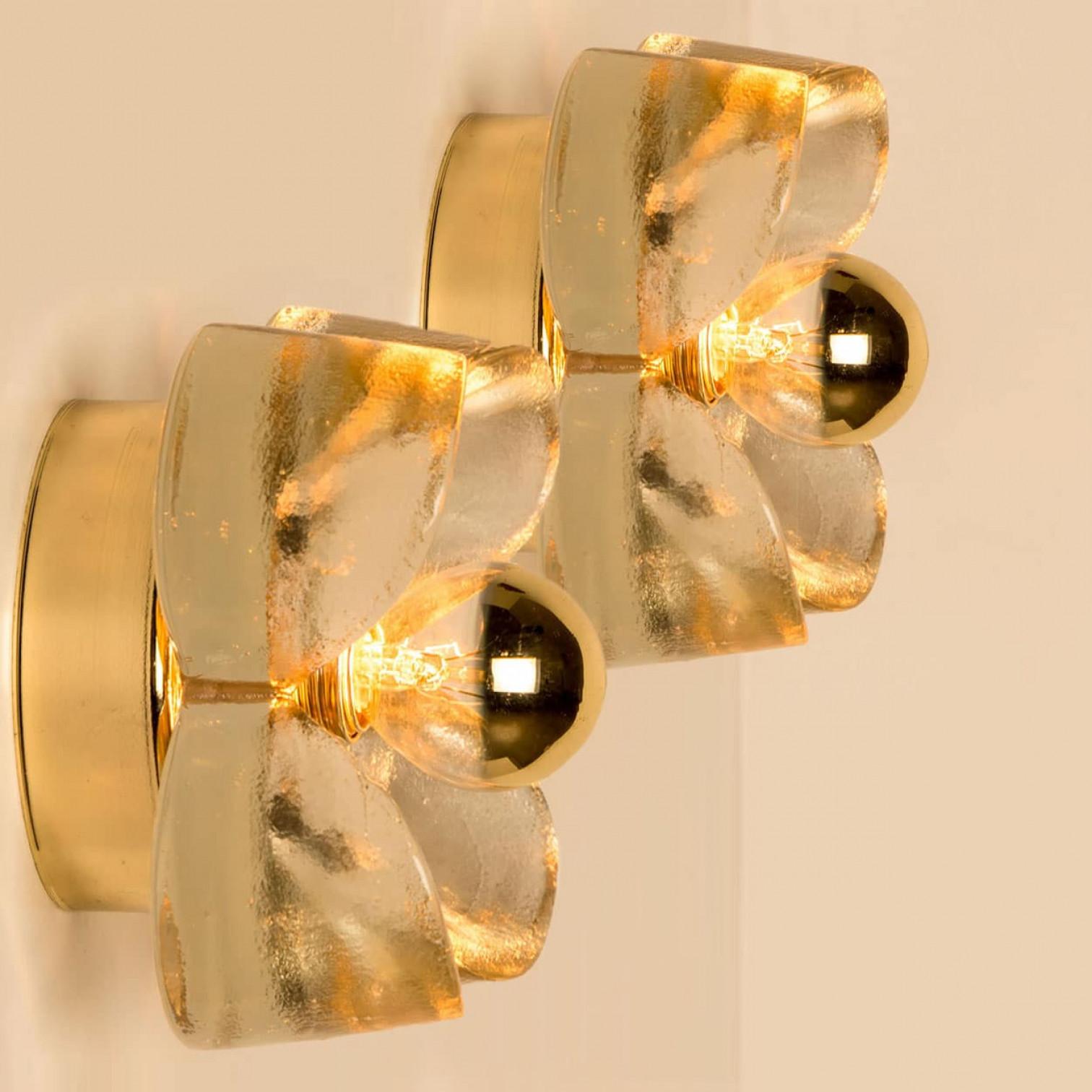 Mehrere Flower Wall Lights, Messing und Glas von Sische, 1970er Jahre, Deutschland im Angebot 2
