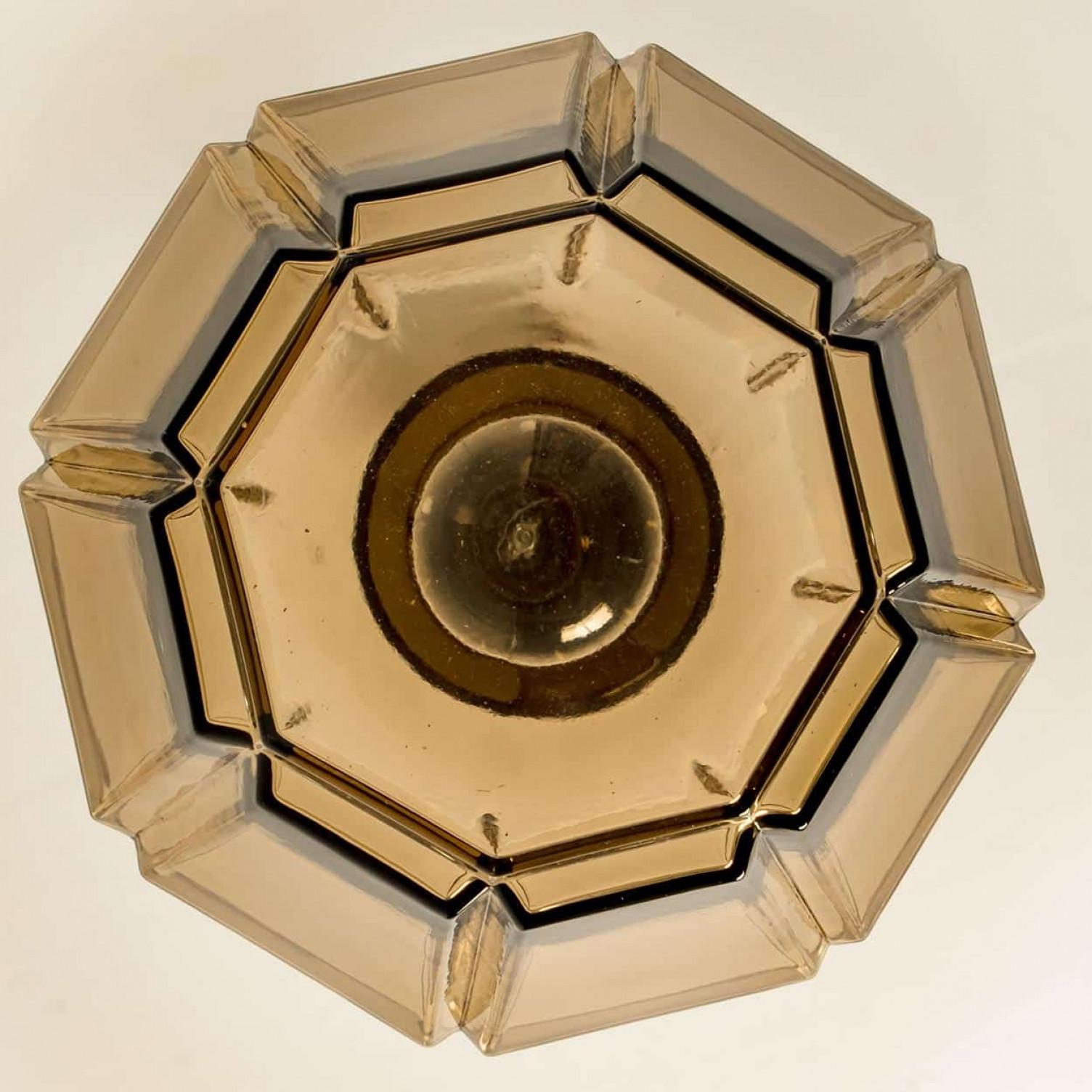 Diverse luci a sospensione geometriche in ottone e vetro di Limburg, anni '70 in vendita 7