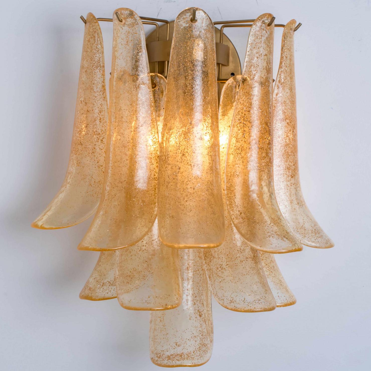 Varios apliques de Murano de cristal ámbar dorado, Italia Italiano en venta