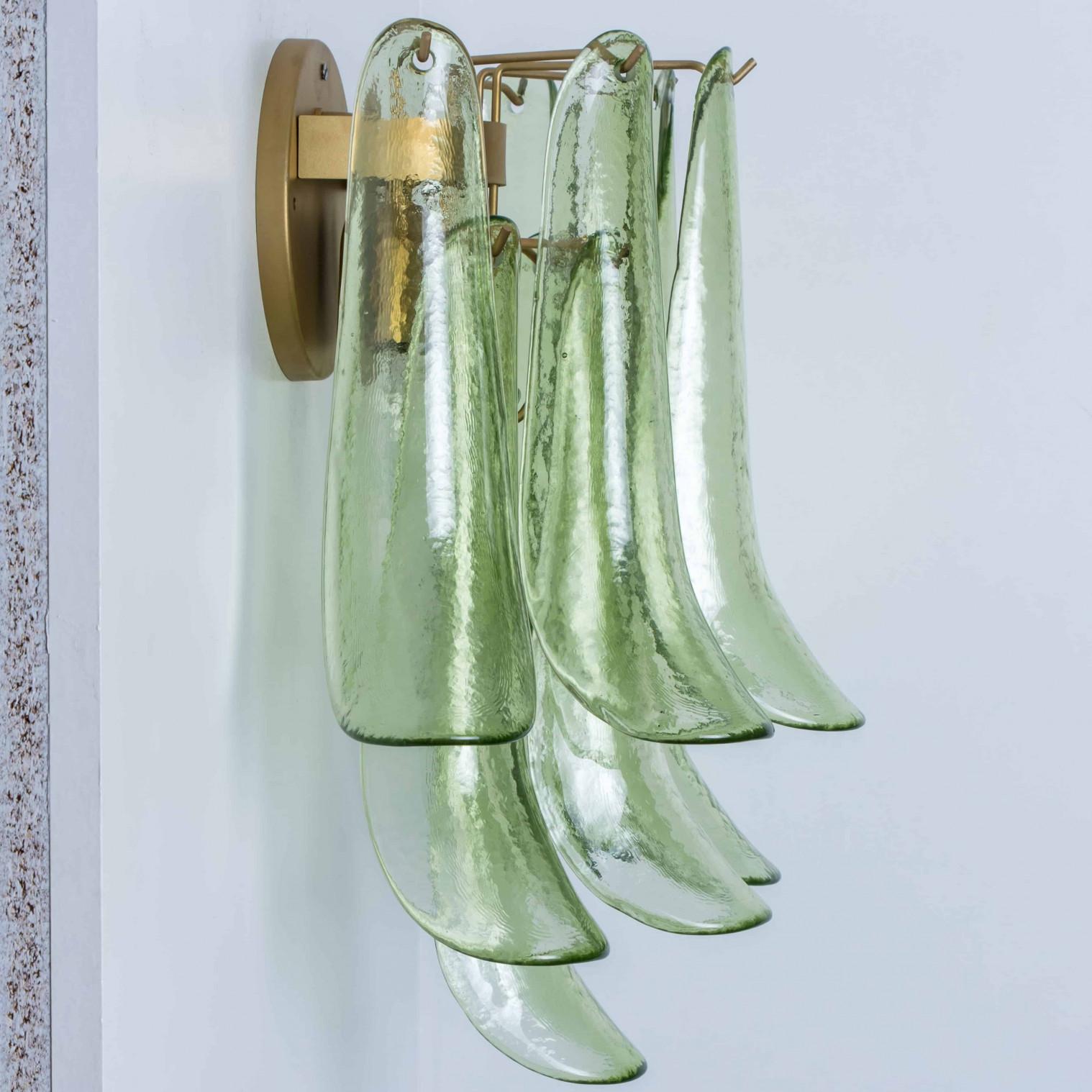Diverse lampade da parete a forma di foglia in vetro di Murano verde, Italia in vendita 5