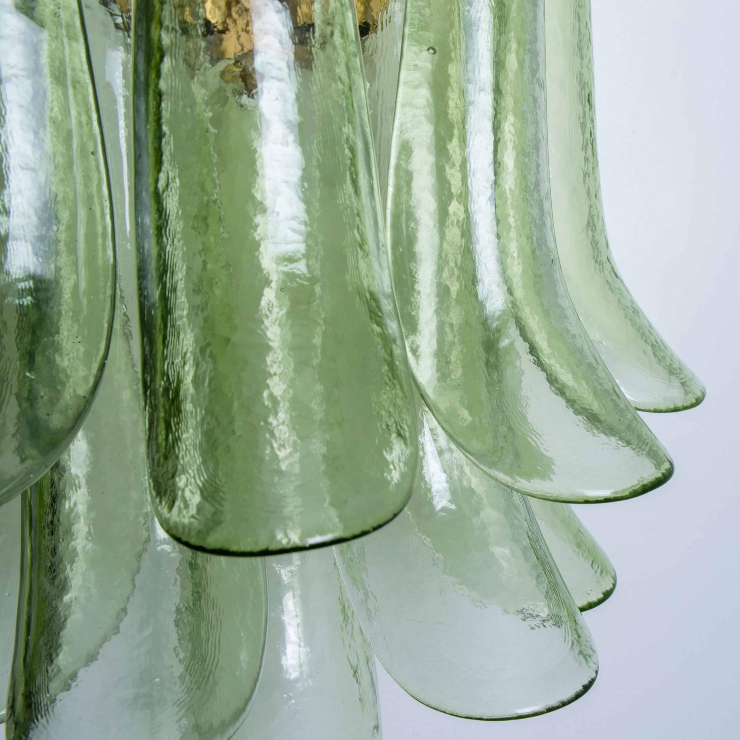 Mid-Century moderno Diverse lampade da parete a forma di foglia in vetro di Murano verde, Italia in vendita