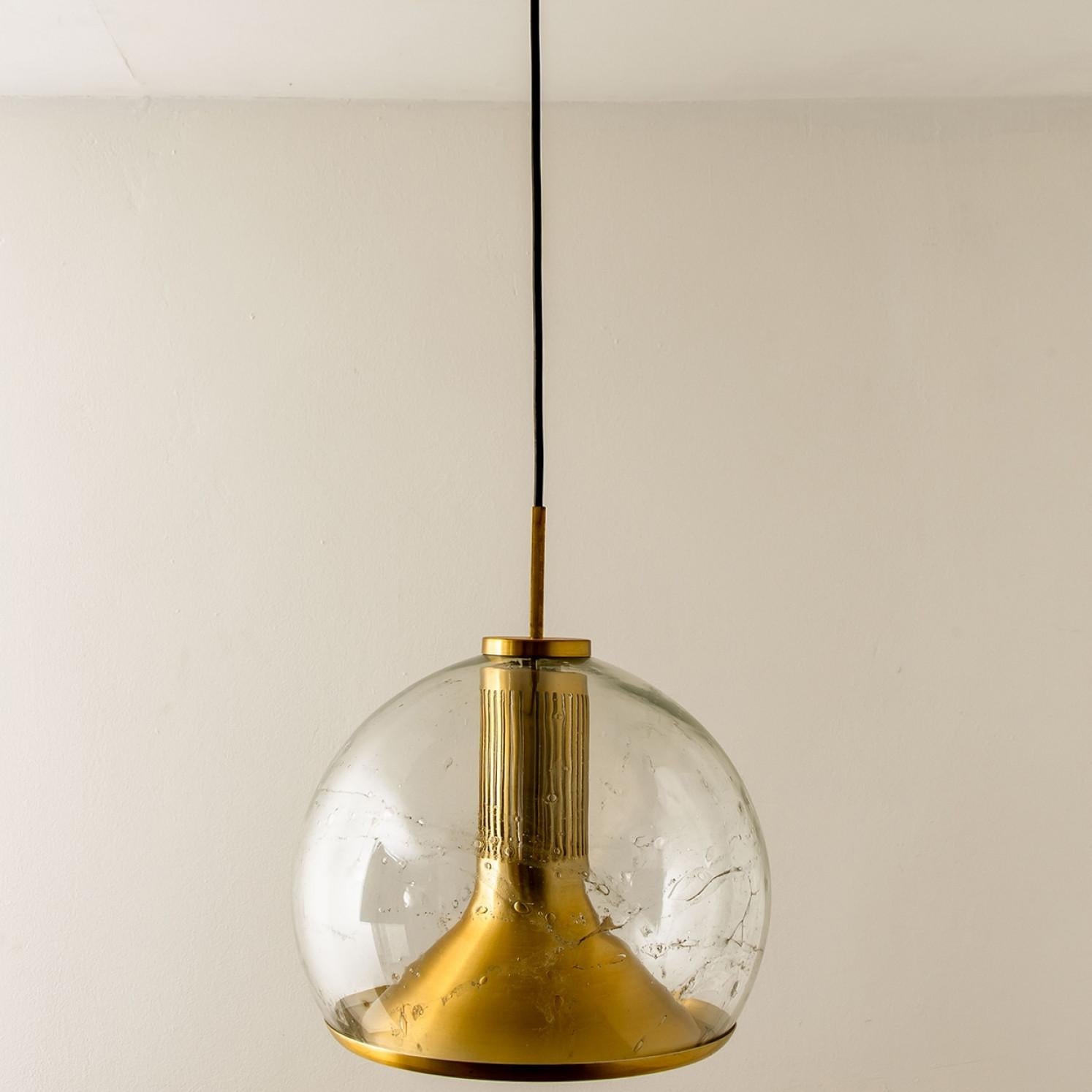 Laiton Lampe pédalant en verre doré soufflé à la main par Doria, Allemagne, 1970 en vente