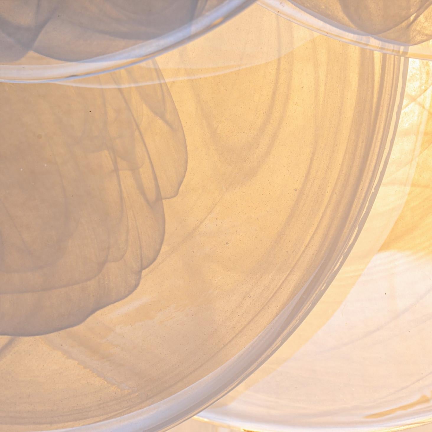 Varios Discos Grandes de Cristal Blanco de Murano y Apliques Cromados, Italia en venta 1