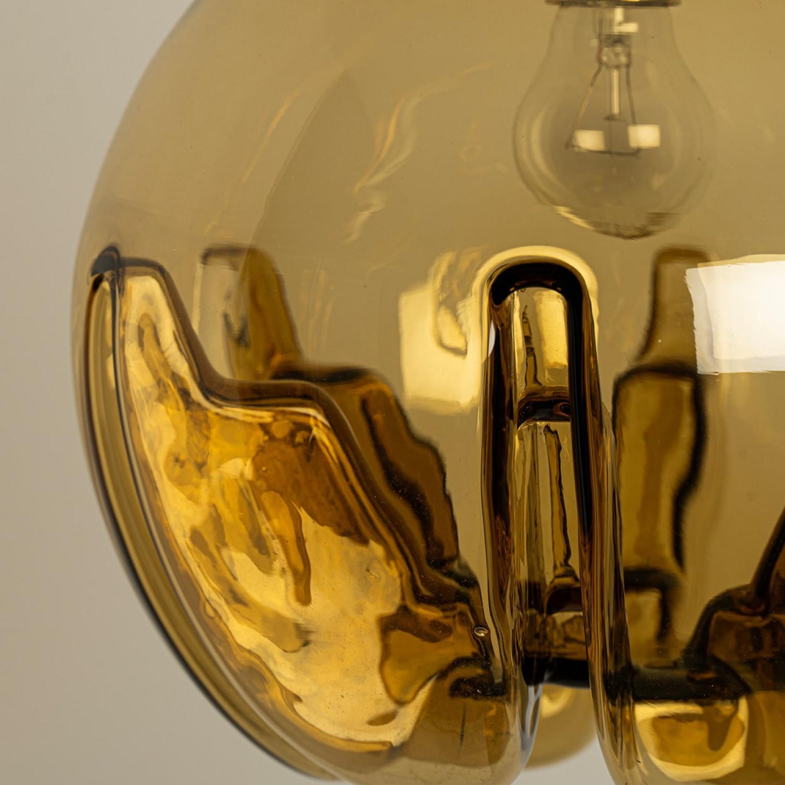 Plusieurs lampes à suspension en verre Mazzega, Italie 1970 en vente 11