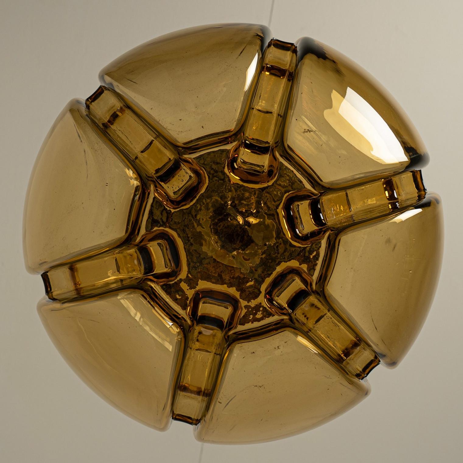 Autre Plusieurs lampes à suspension en verre Mazzega, Italie 1970 en vente