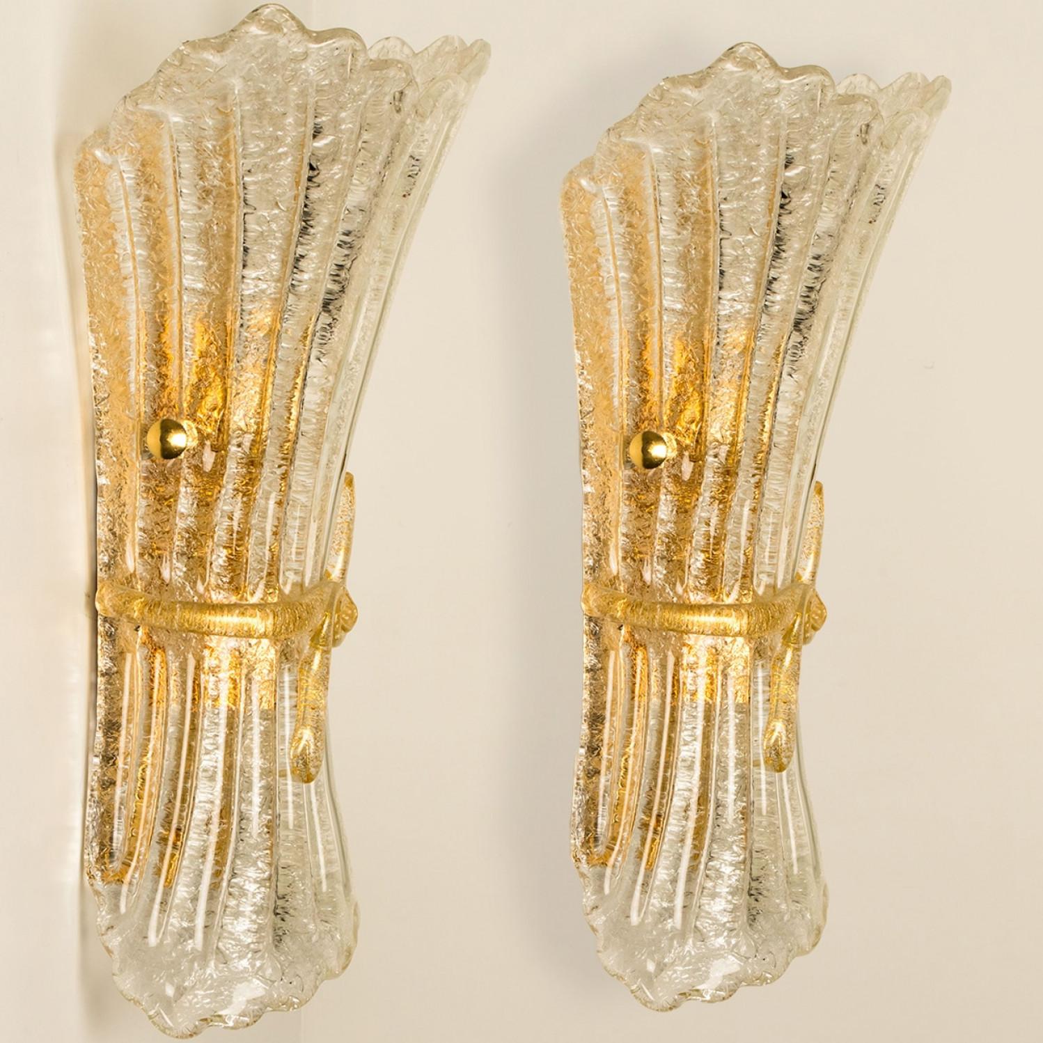 Varios apliques de cristal de Murano y latón, Italia en venta 2