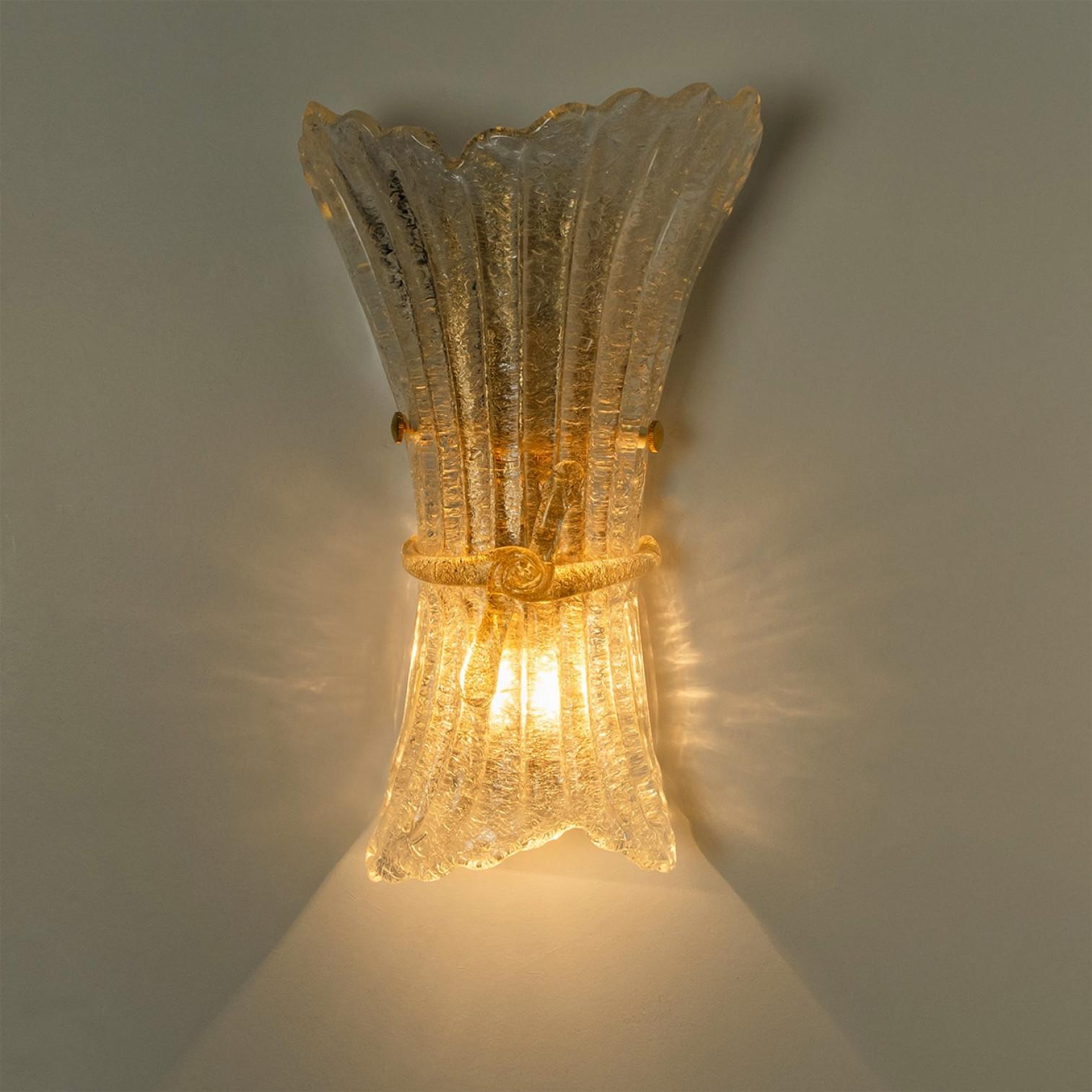 Varios apliques de cristal de Murano y latón, Italia en venta 6