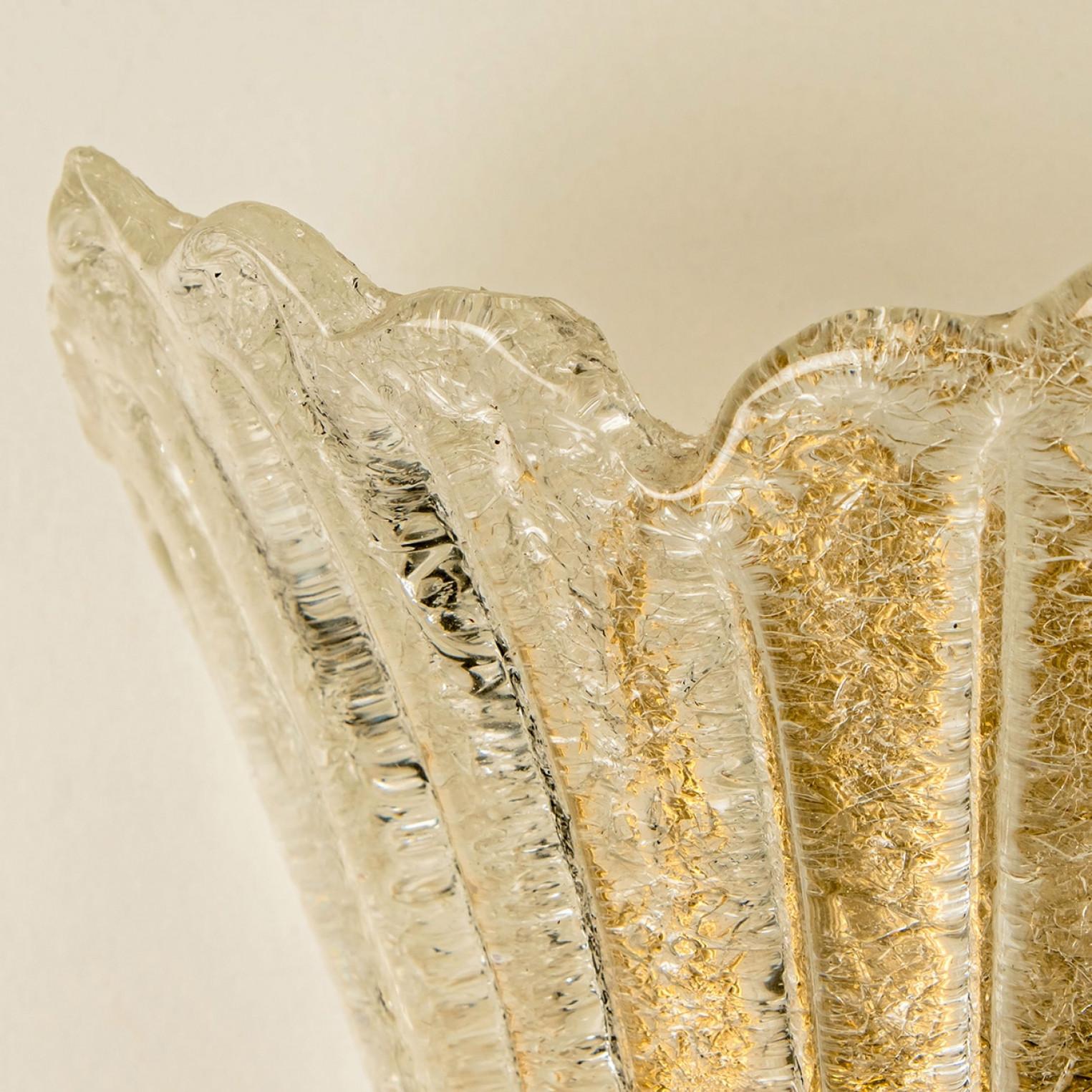 Varios apliques de cristal de Murano y latón, Italia finales del siglo XX en venta
