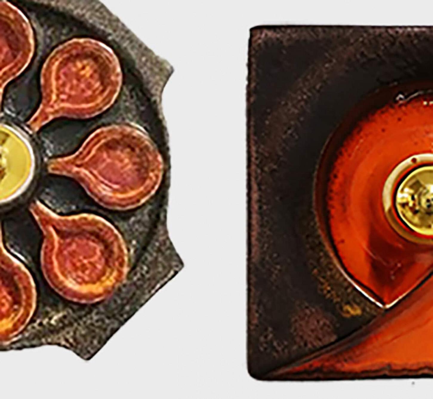 Diverse lampade da parete in ceramica smaltata di colore marrone e arancione, 1970 in vendita 4