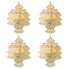 Varios apliques Pagoda de cromo y cristal de Kalmar, Viena 1969