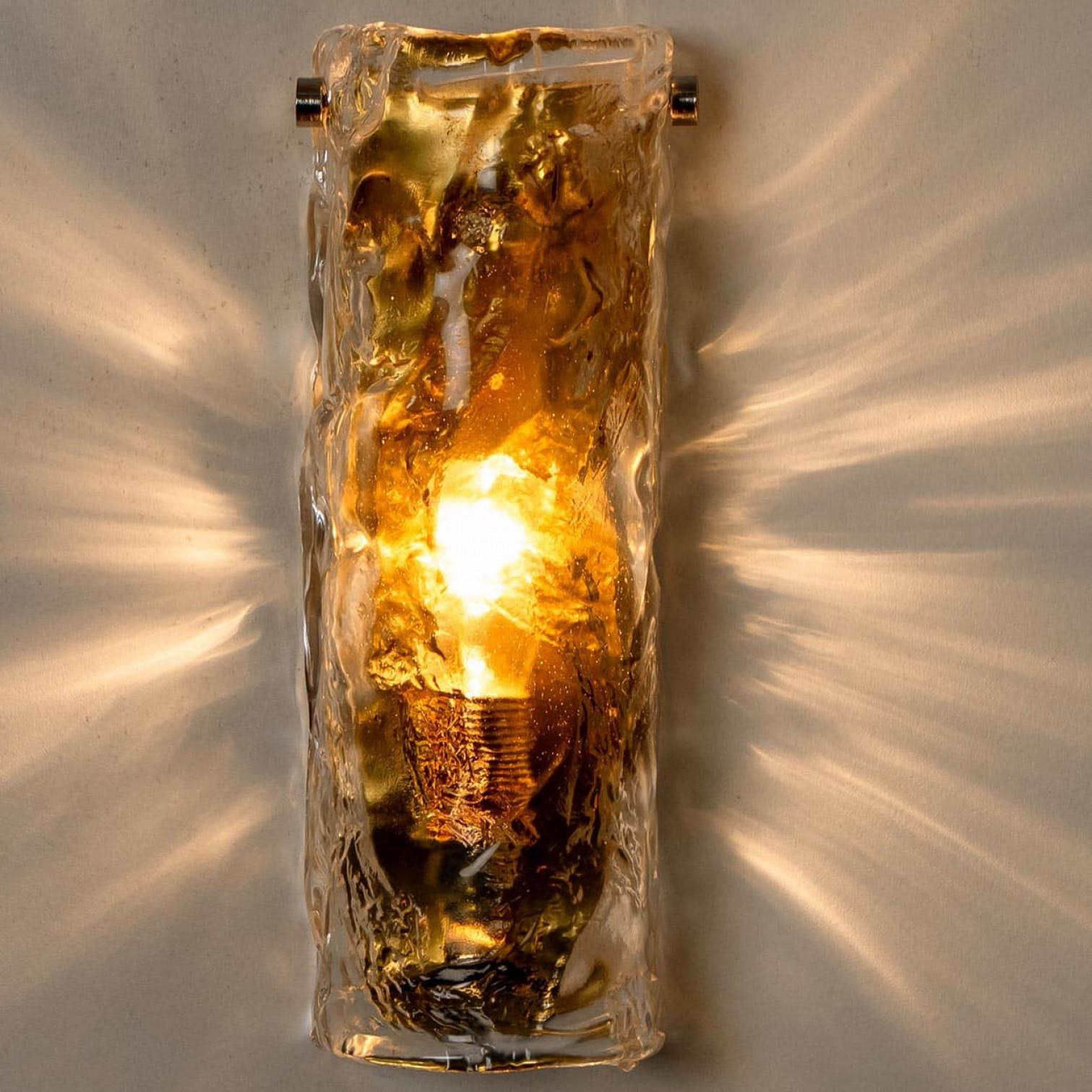 Plusieurs paires d'appliques demi-rondes en verre de Murano, Italie, années 1970 en vente 2