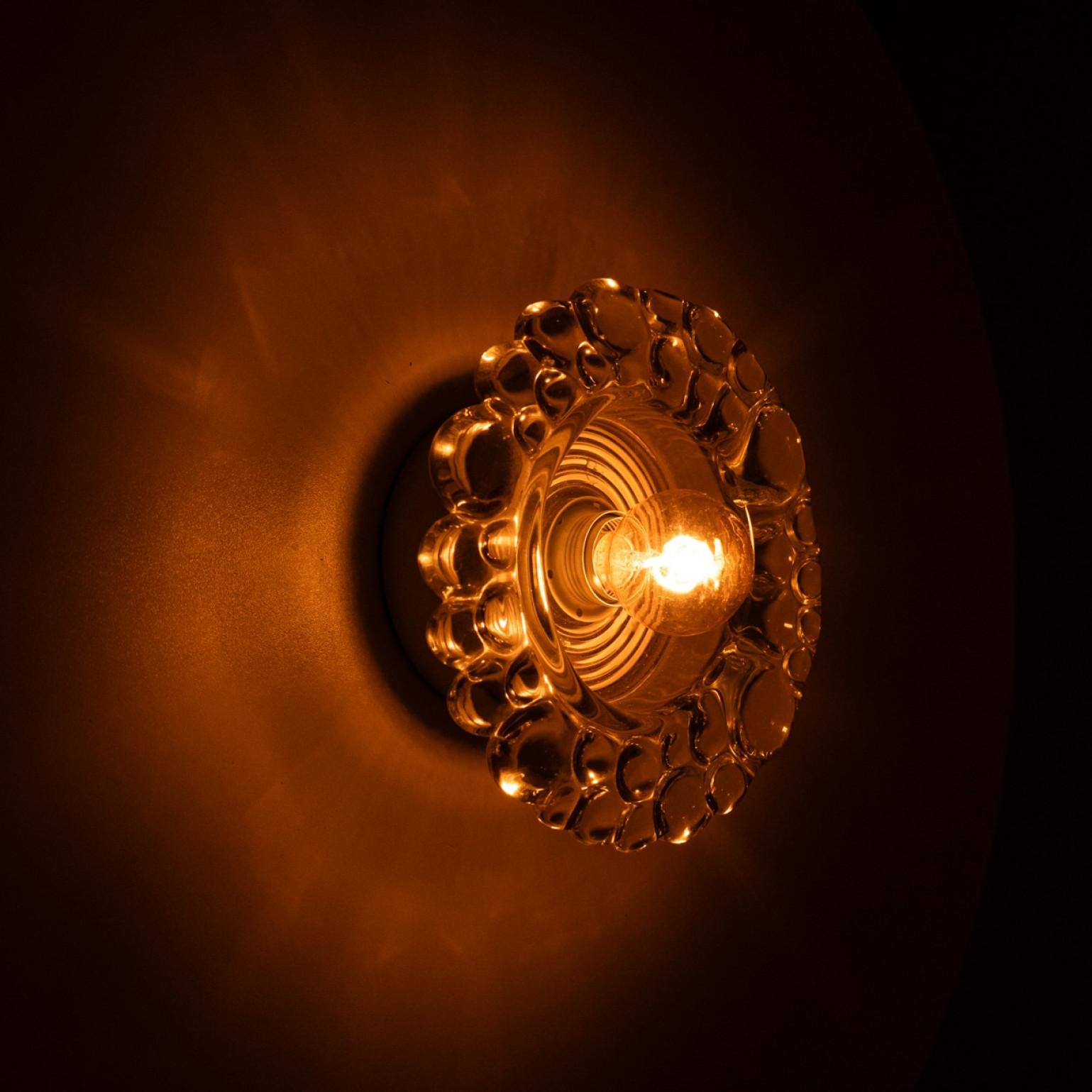 Plusieurs appliques en verre bullé Peill Putzler, 1970 Bon état - En vente à Rijssen, NL