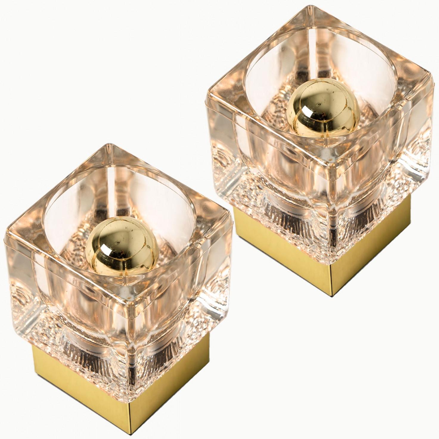 Varios Peill & Putzler Aplique de techo, latón y cristal, 1970 siglo XX en venta